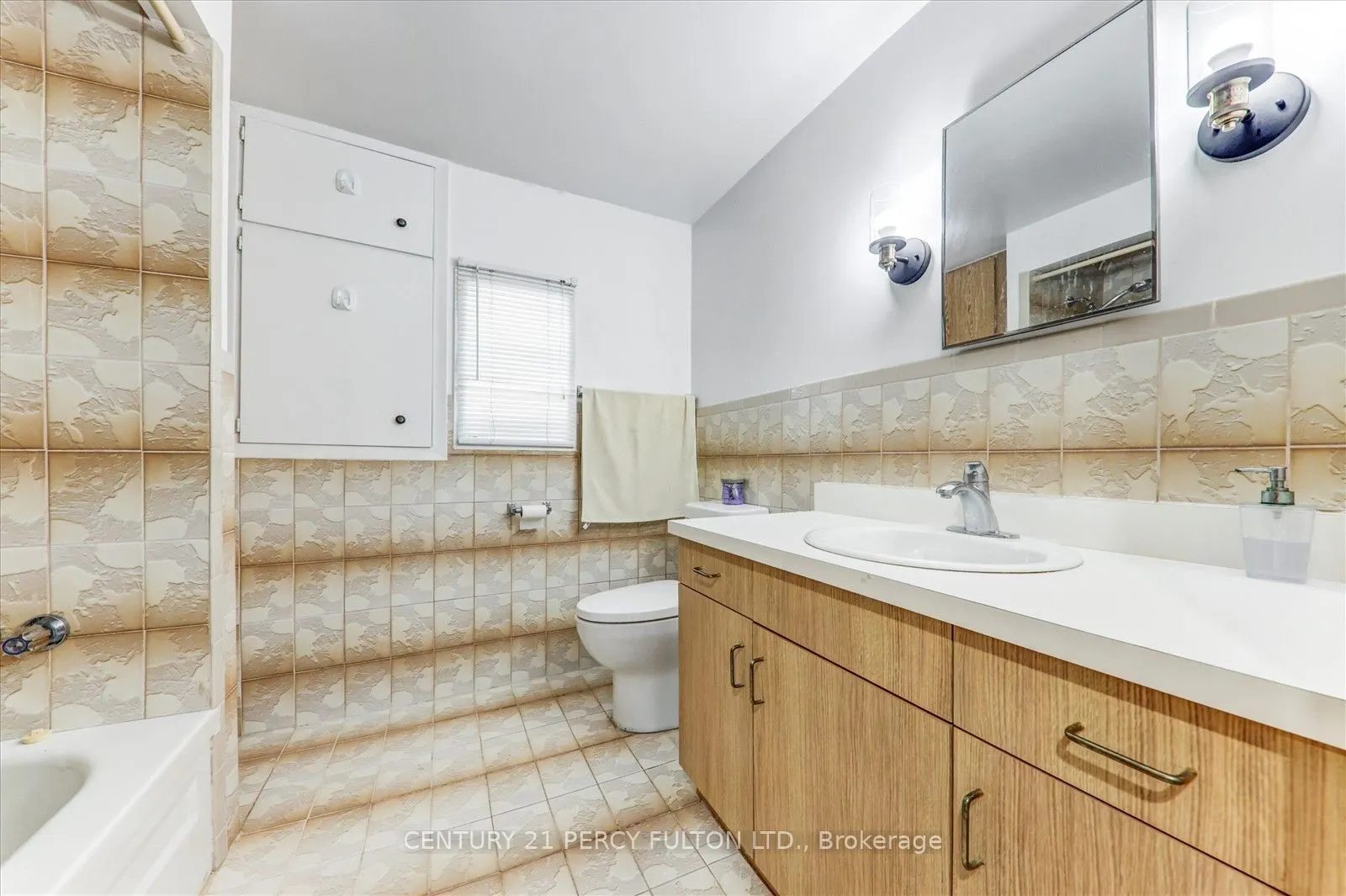 135 Cedar Crest Beach Road