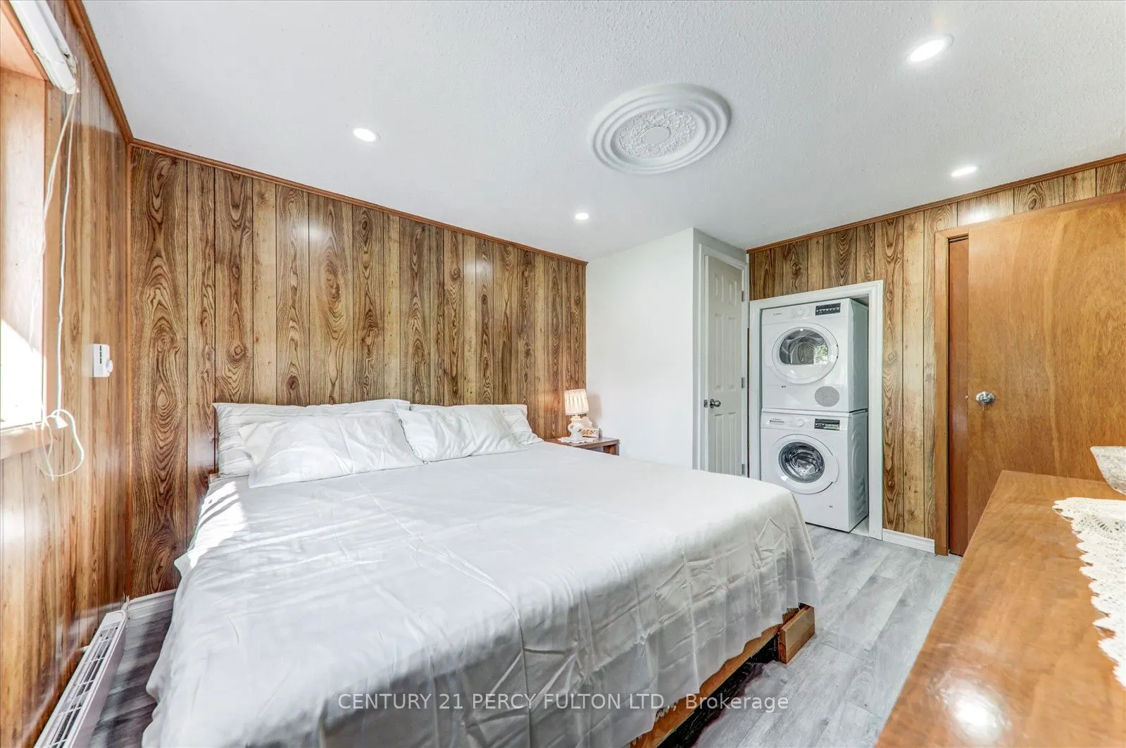 135 Cedar Crest Beach Road