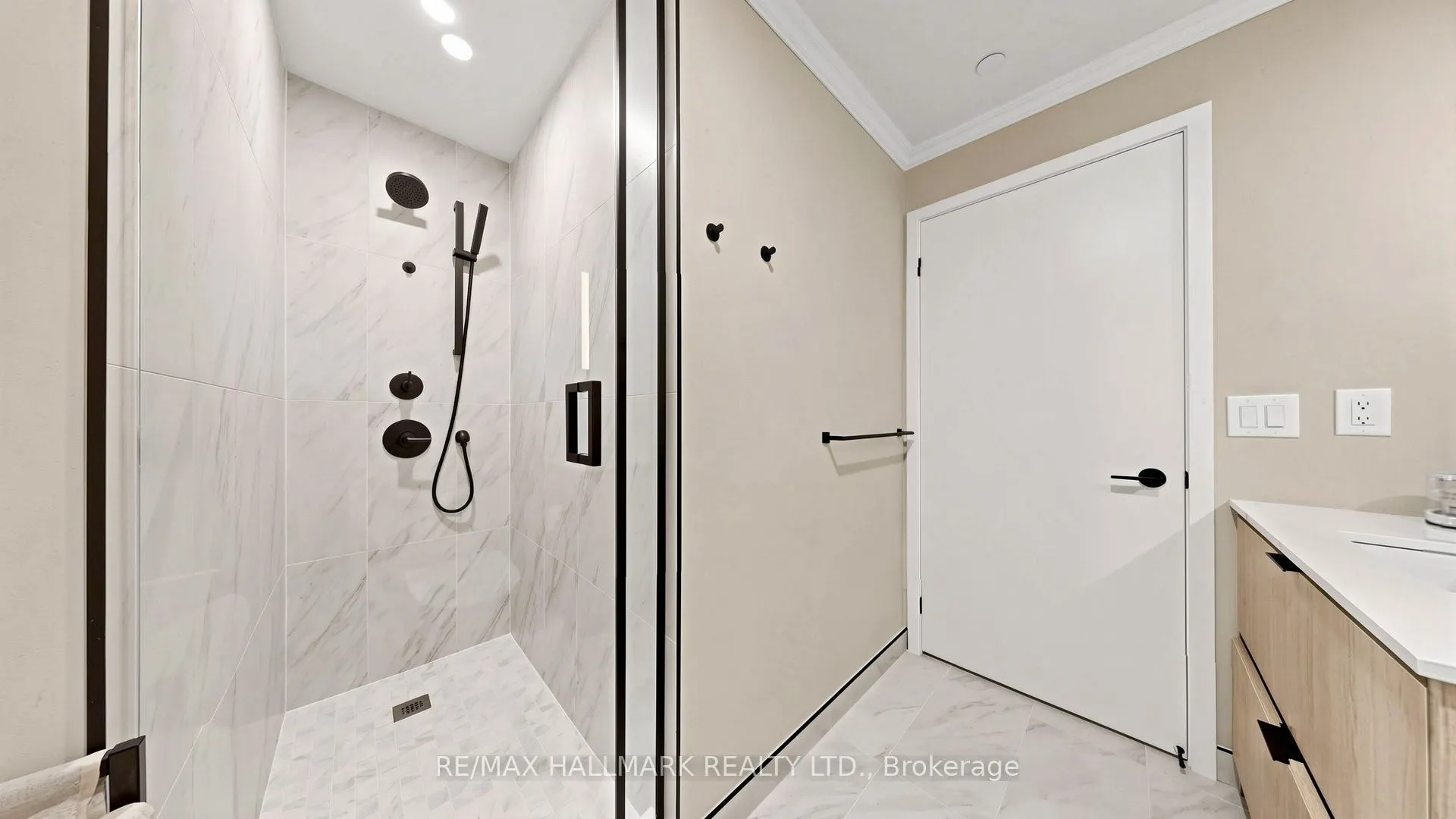 1050 Eastern Avenue #823