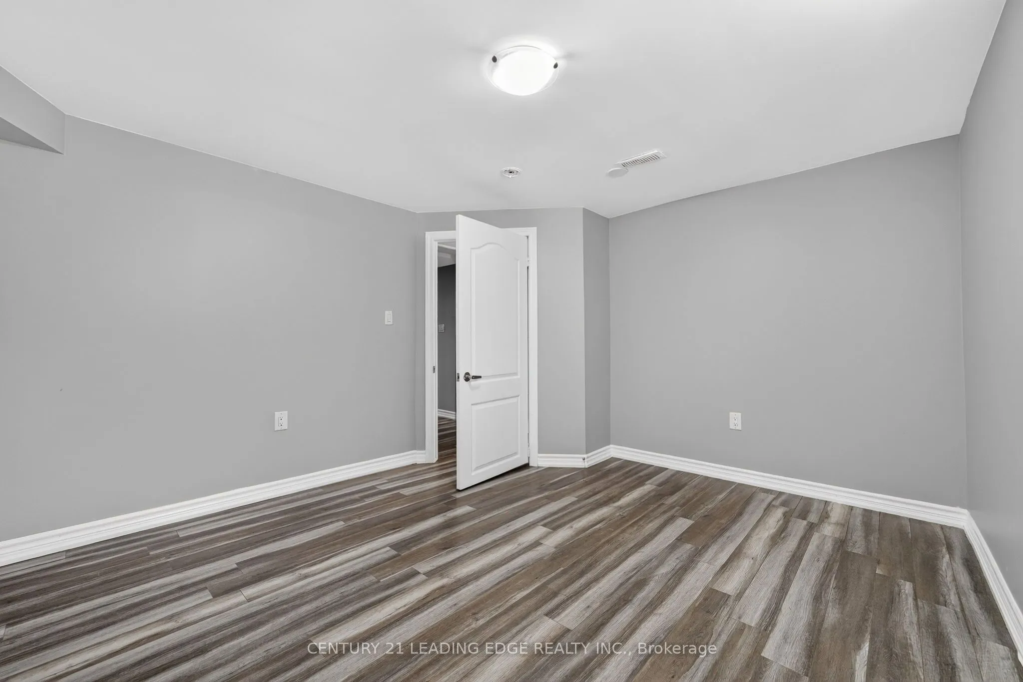 382 Fairlawn Street