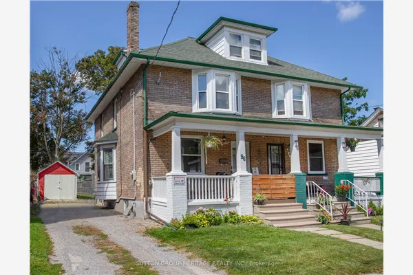 96 Agnes Street