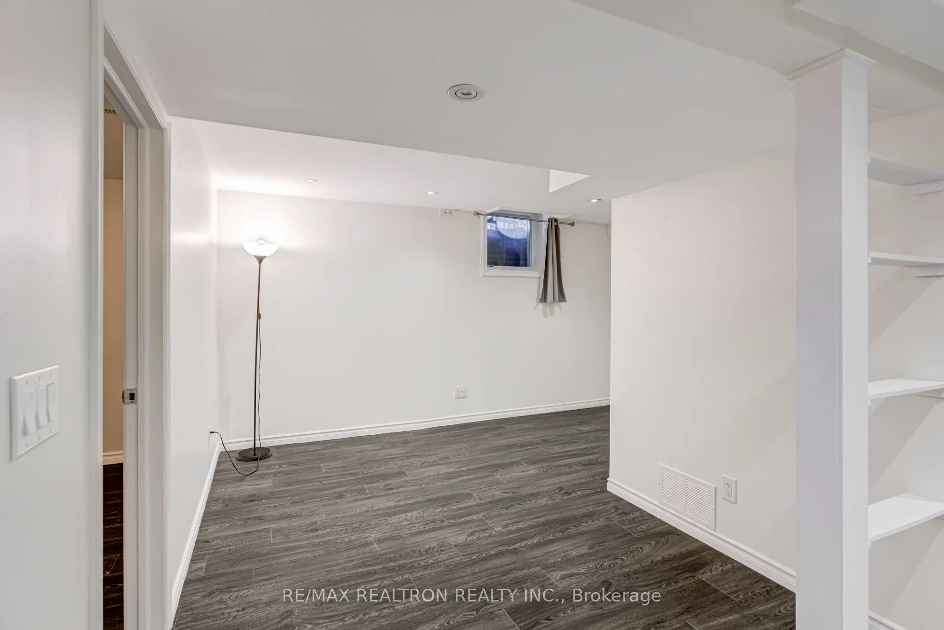 718 Edgewood Road S