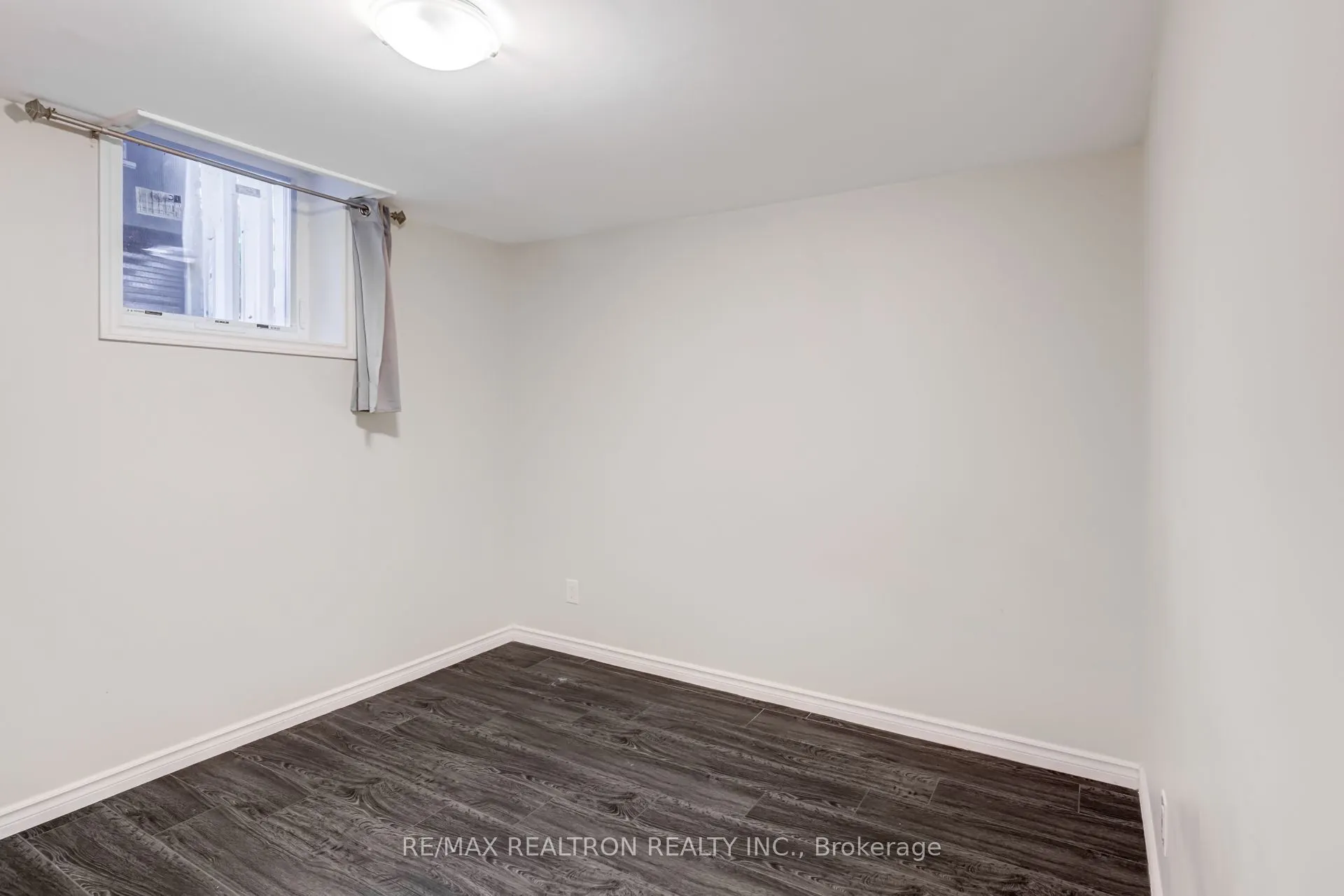 718 Edgewood Road S