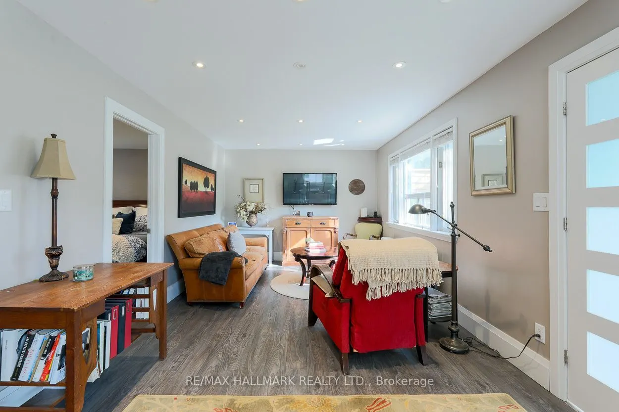 110 Lakeside Avenue