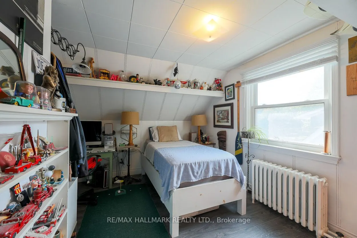 110 Lakeside Avenue