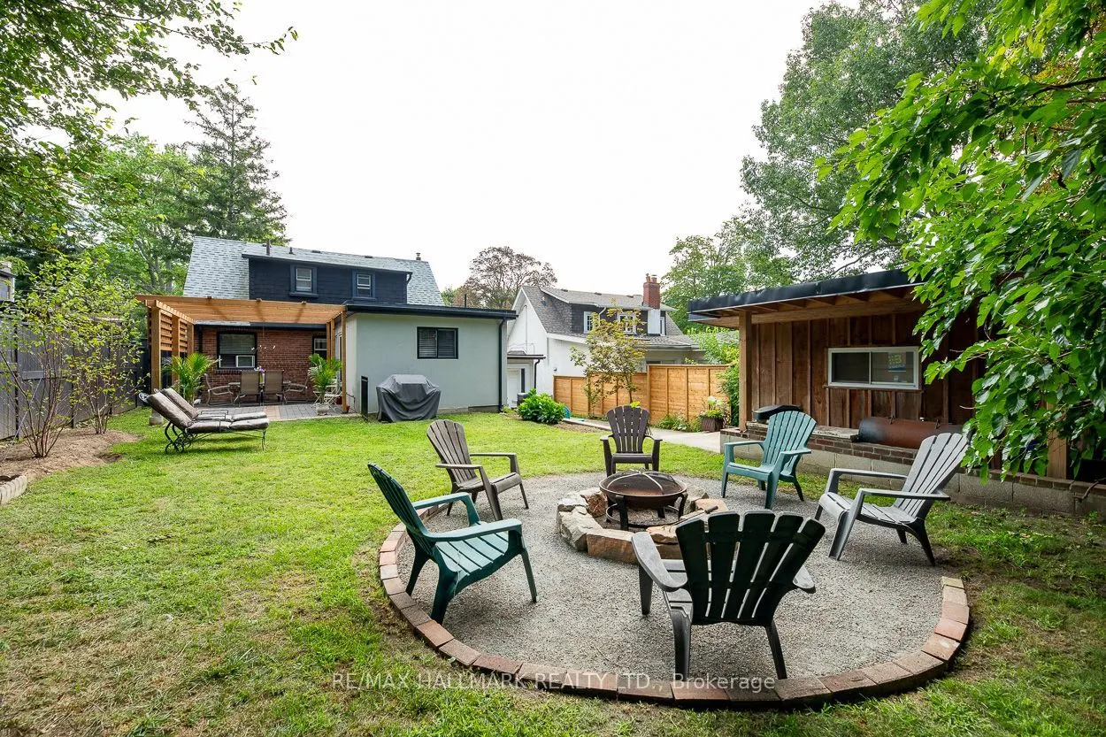 110 Lakeside Avenue