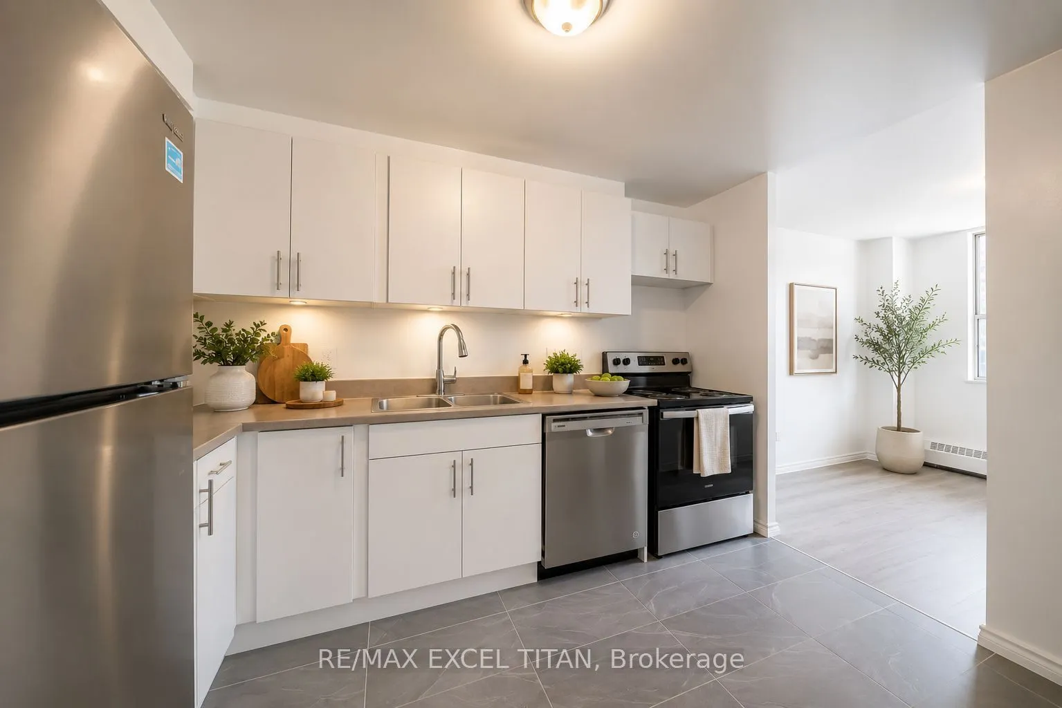 165 Cosburn Avenue #307