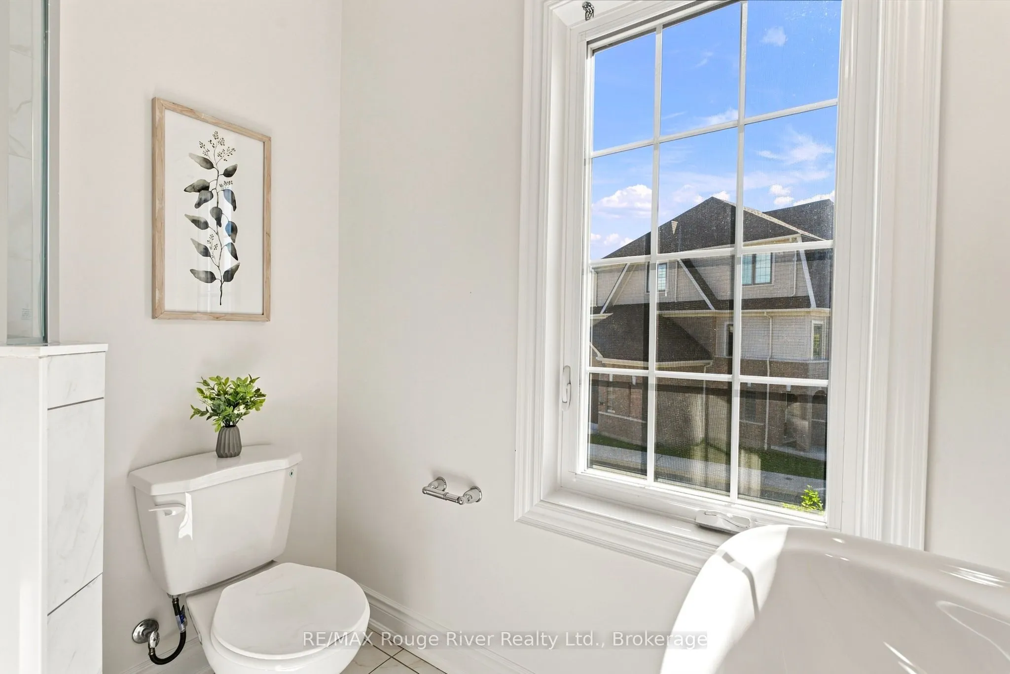 2607 Magdalen Path W #4