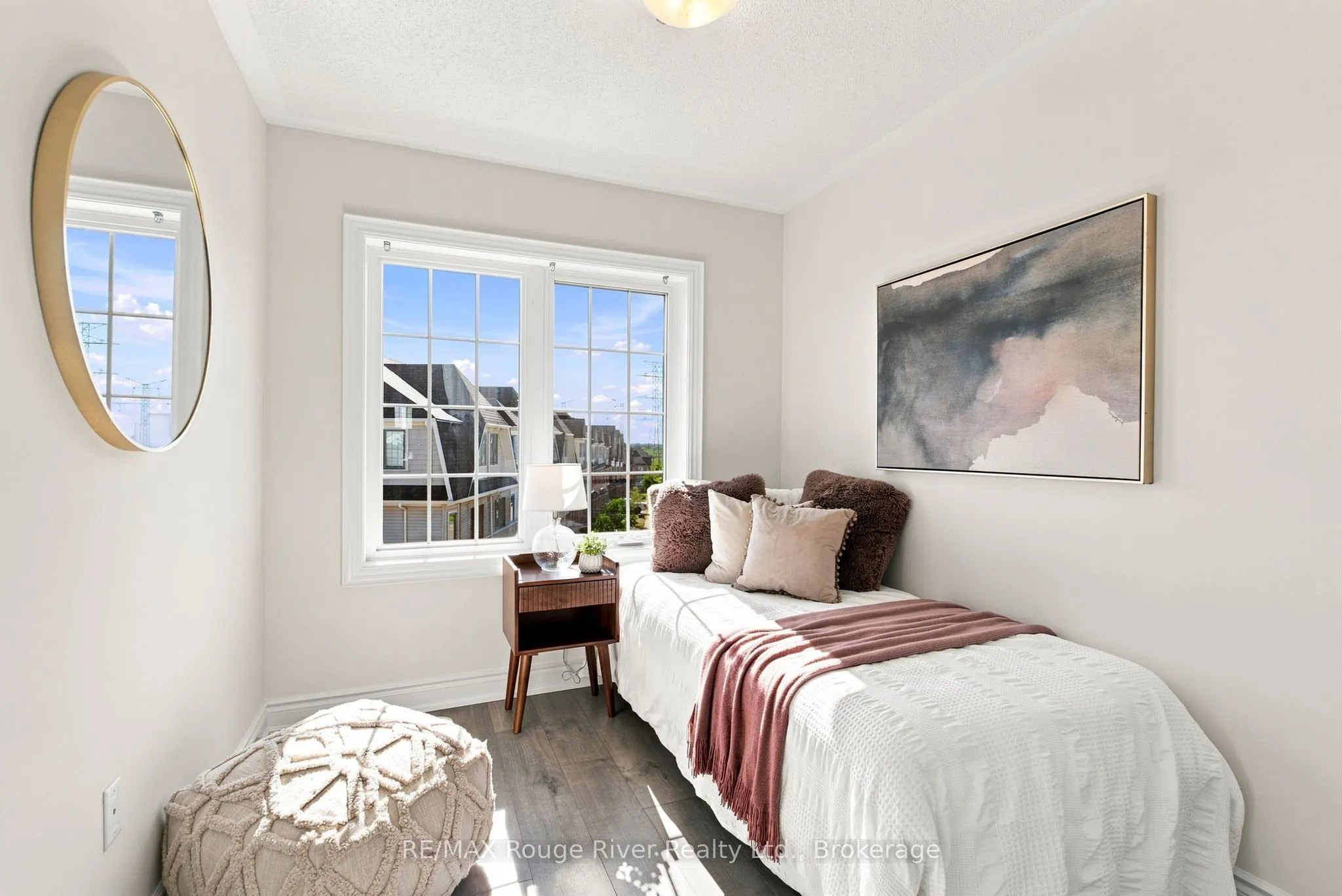 2607 Magdalen Path W #4