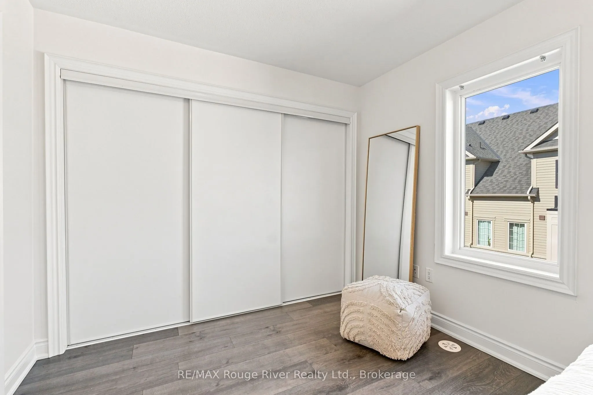 2607 Magdalen Path W #4