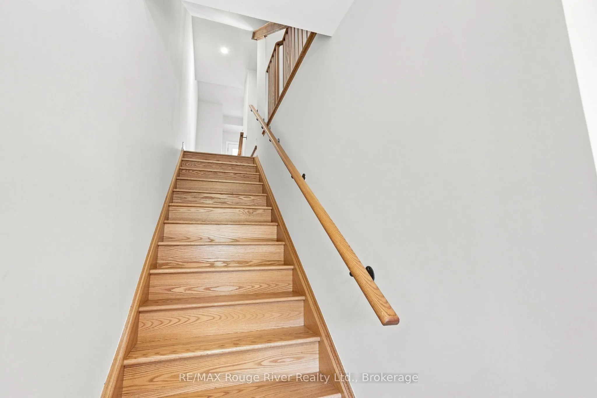 2607 Magdalen Path W #4
