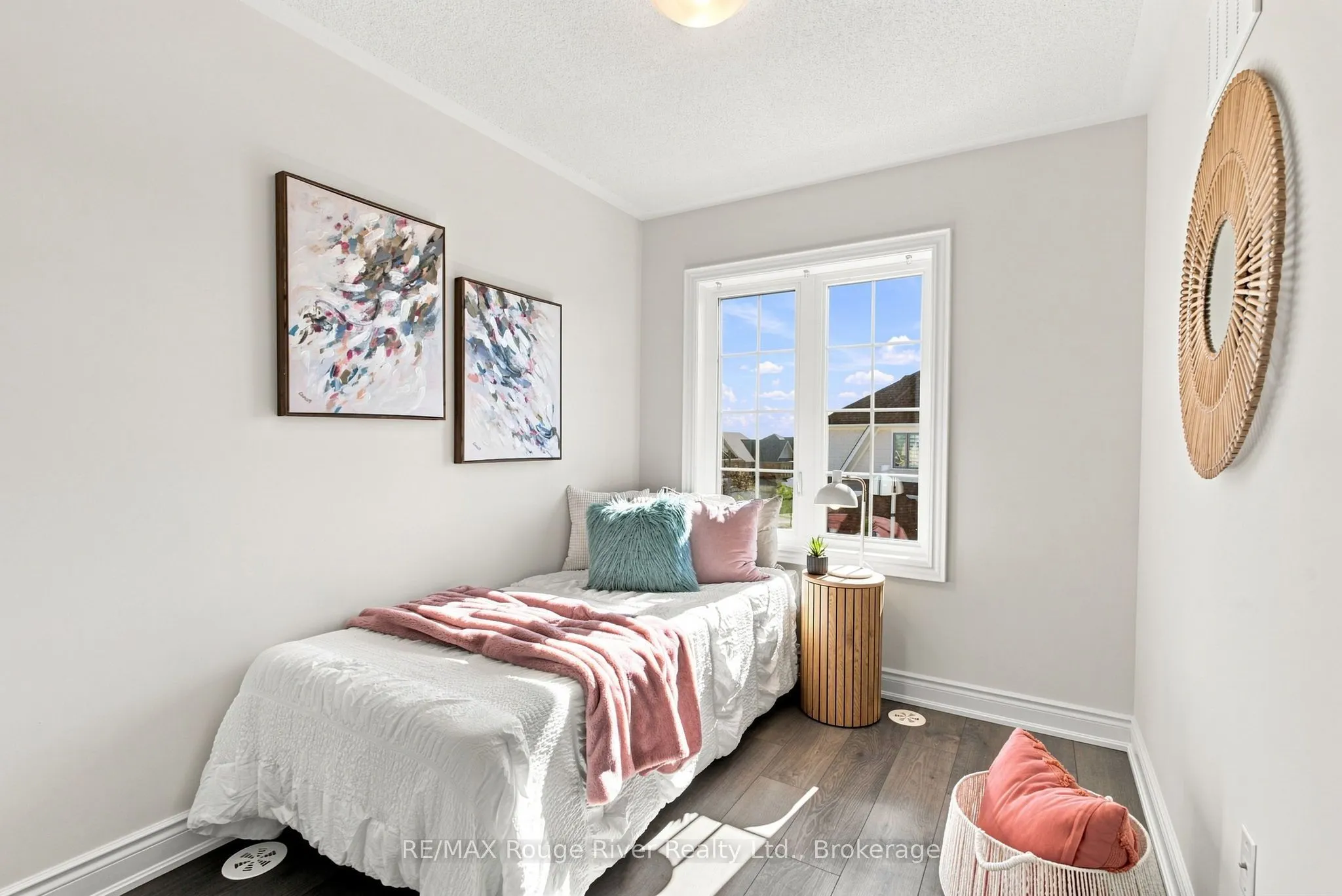 2607 Magdalen Path W #4
