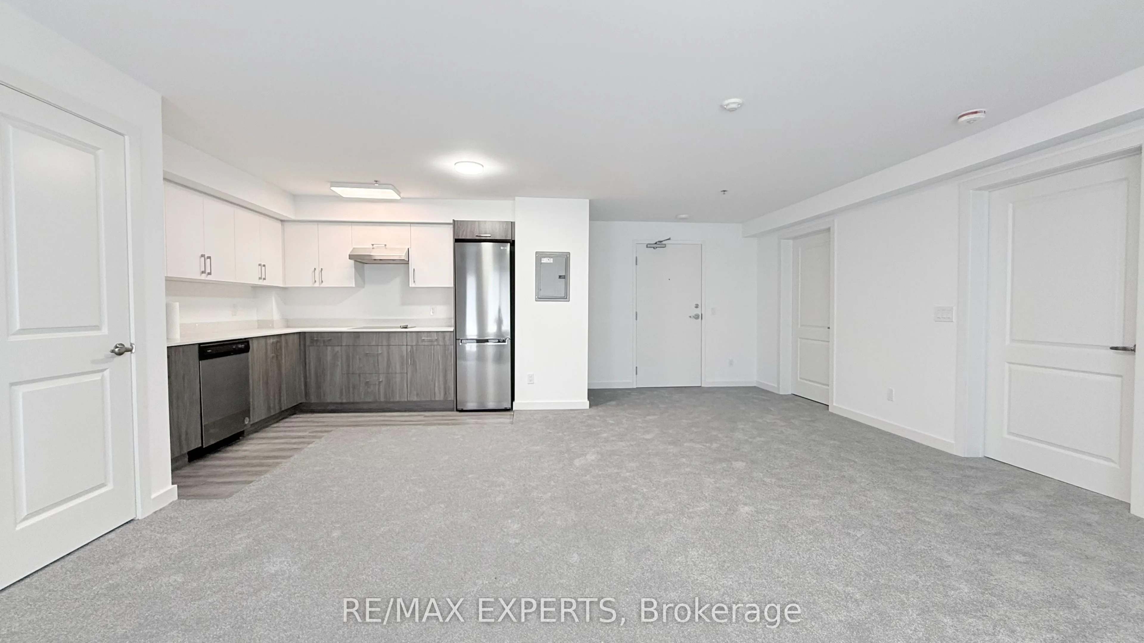 45 Connaught Avenue #402