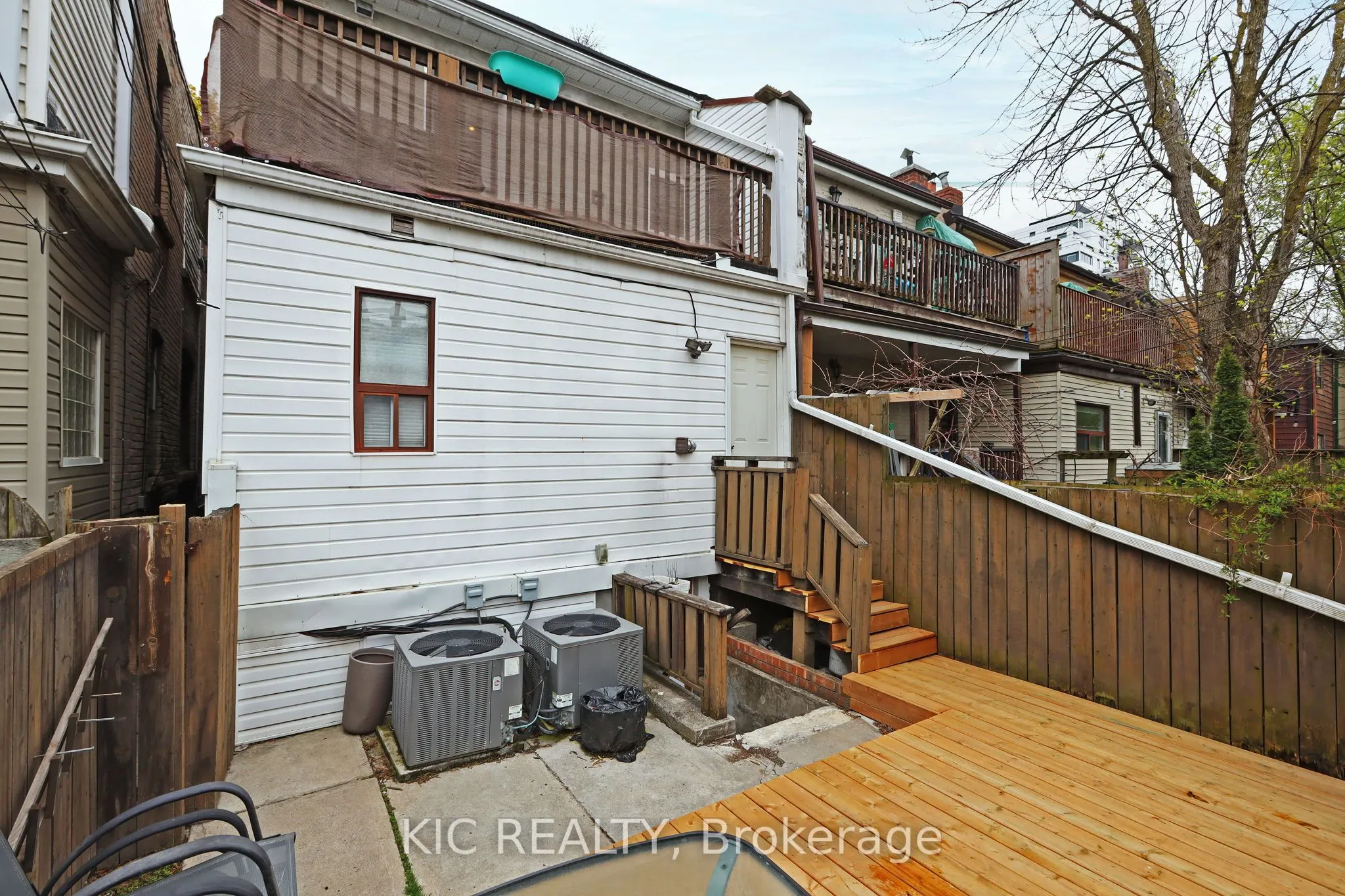 20 Ashdale Avenue