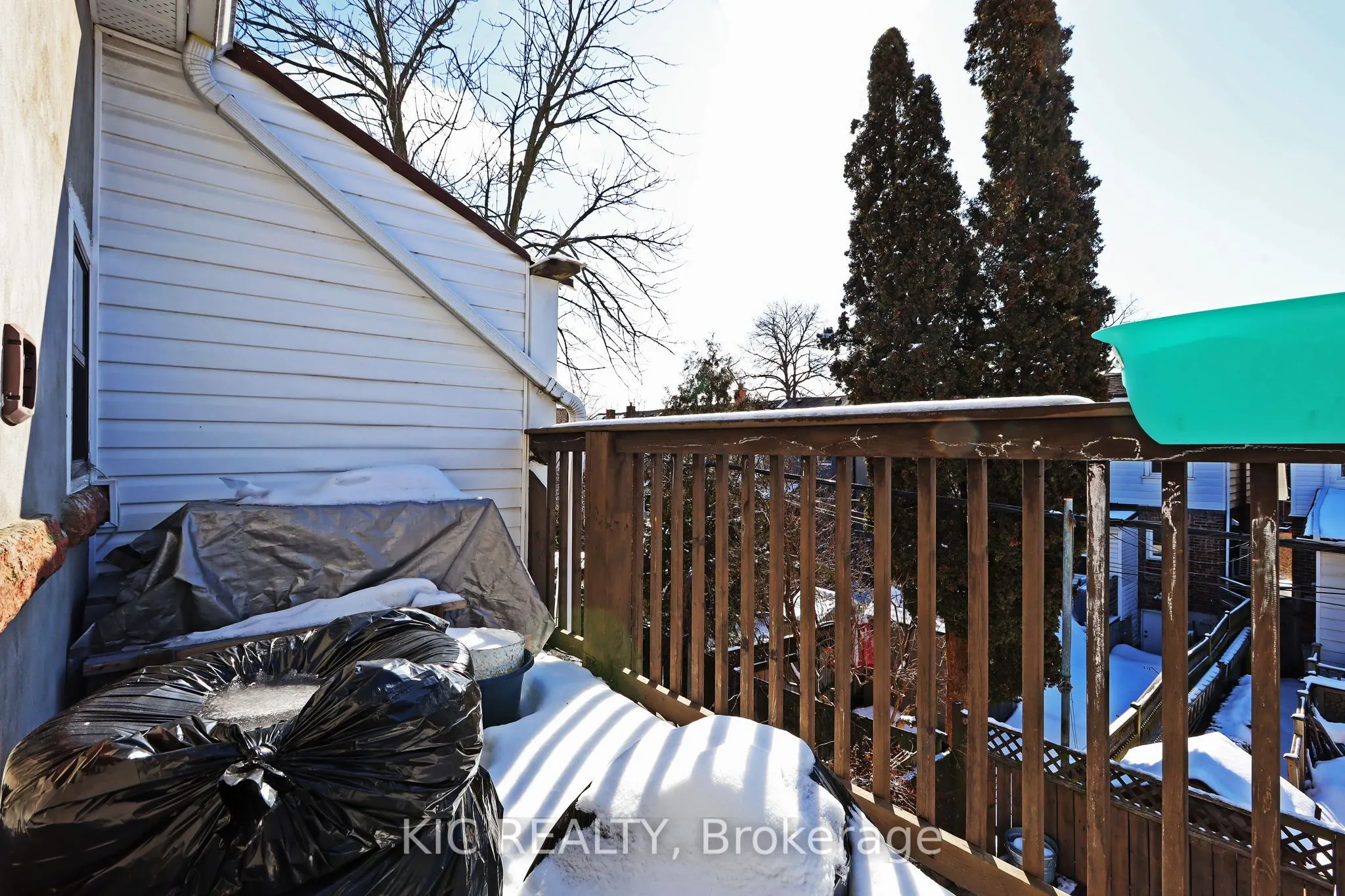 20 Ashdale Avenue
