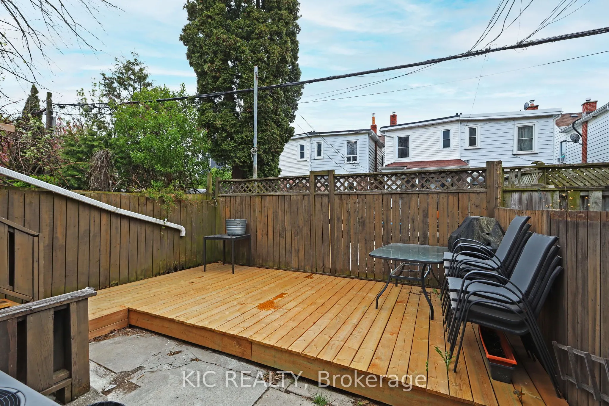 20 Ashdale Avenue