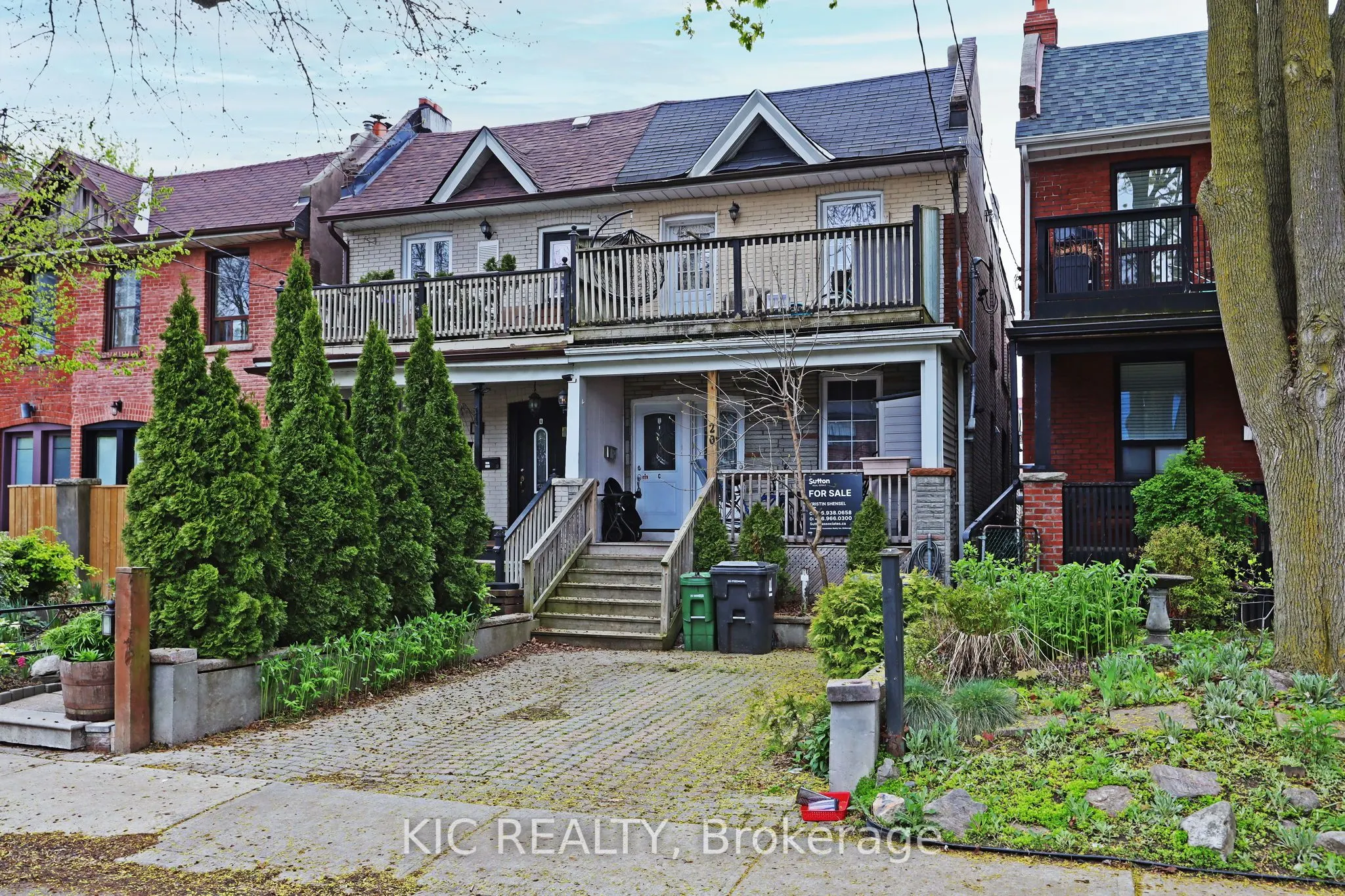 20 Ashdale Avenue