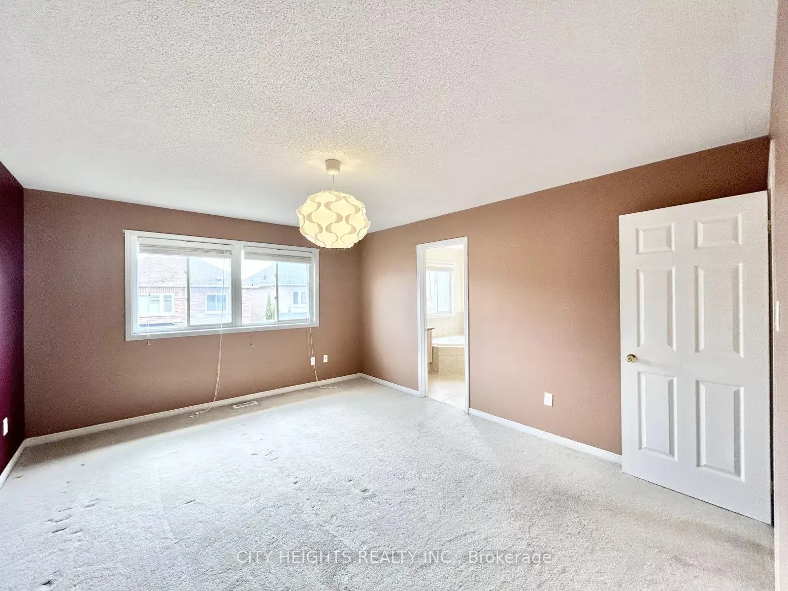 19 Sivyer Crescent