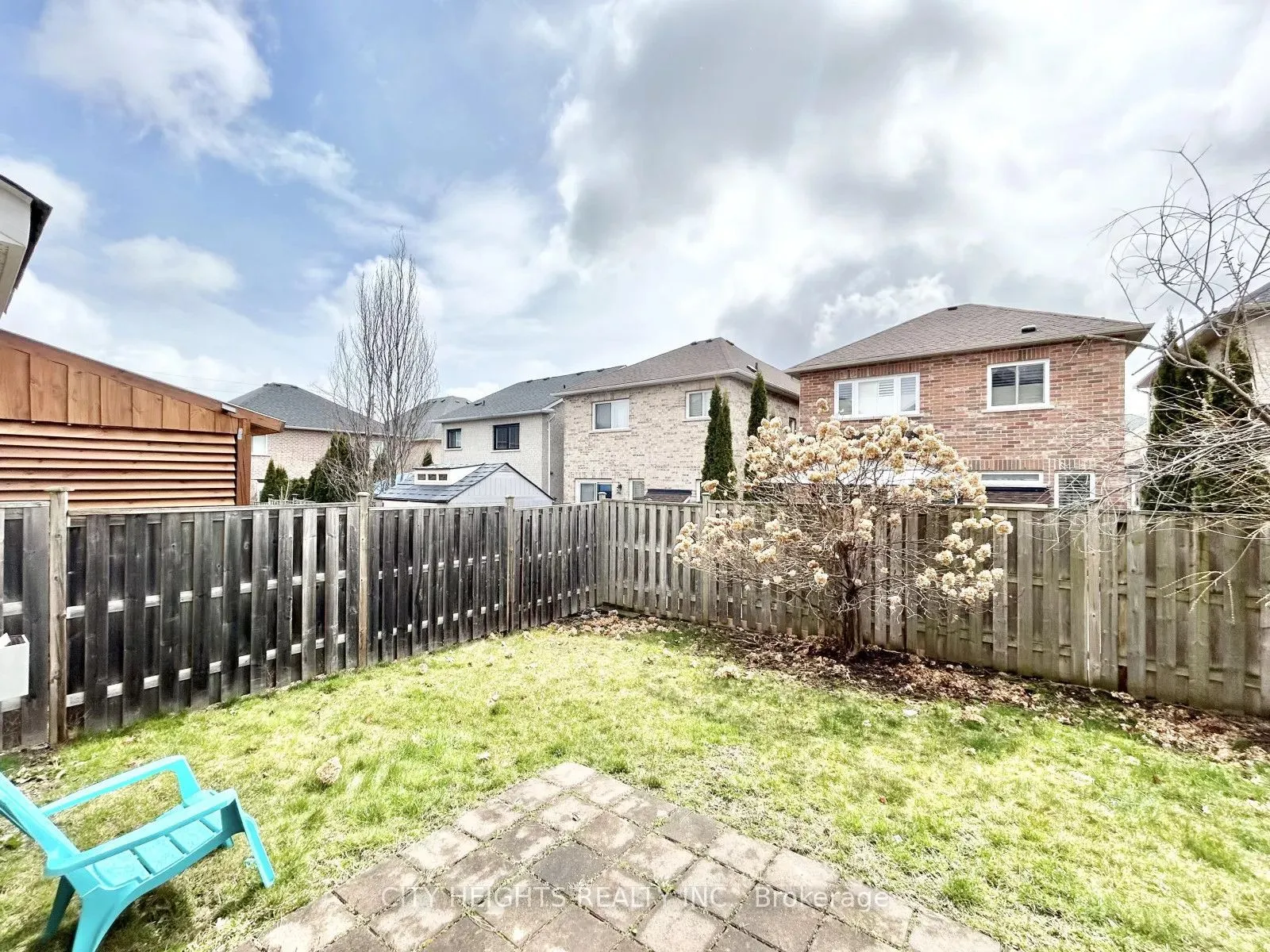 19 Sivyer Crescent