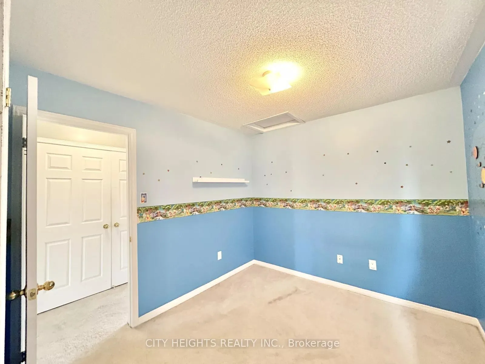 19 Sivyer Crescent