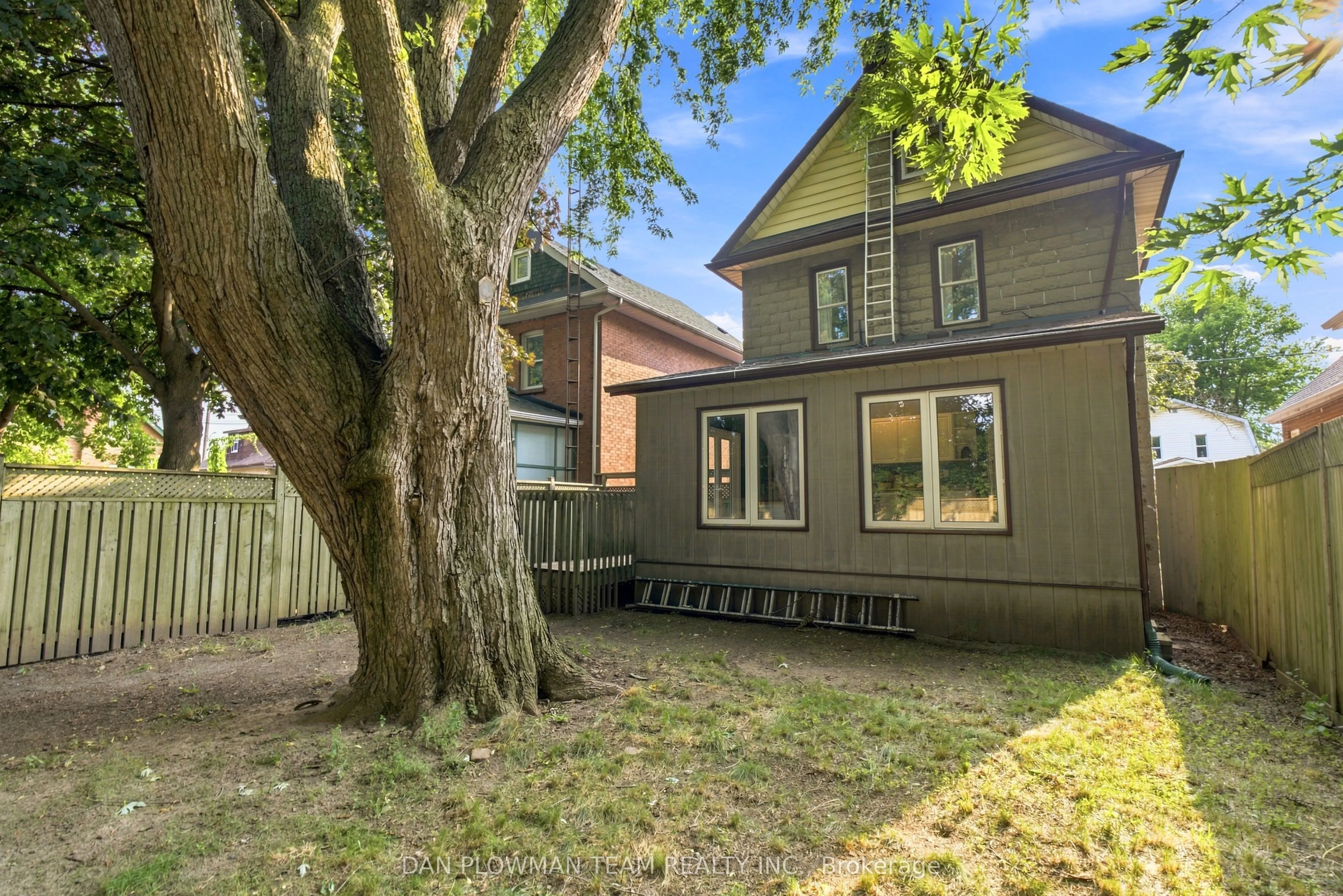 265 Haig Street