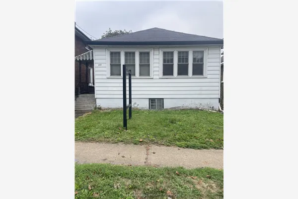 113 Elgin Street W