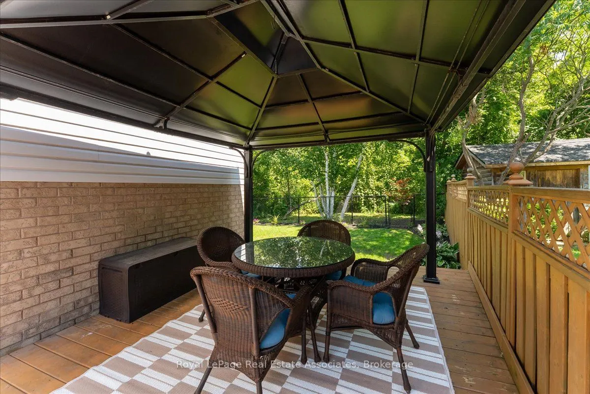 1464 Trowbridge Drive