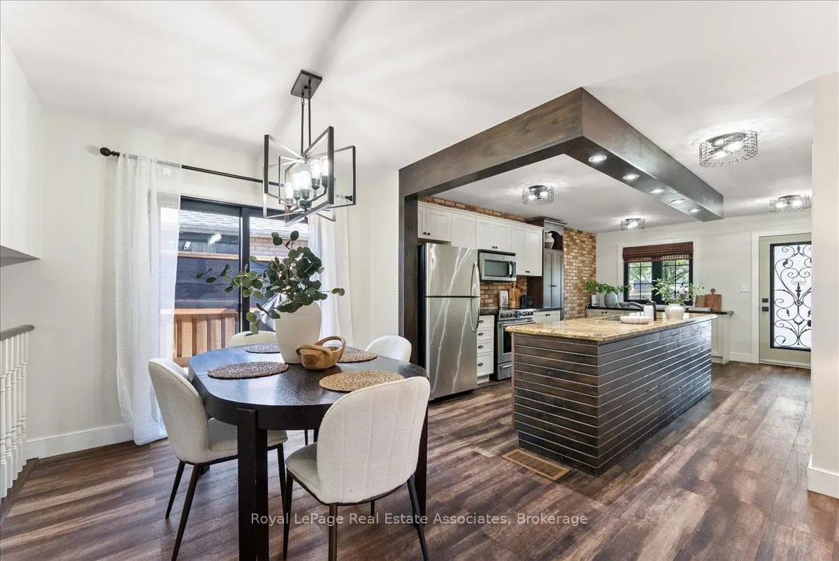 1464 Trowbridge Drive