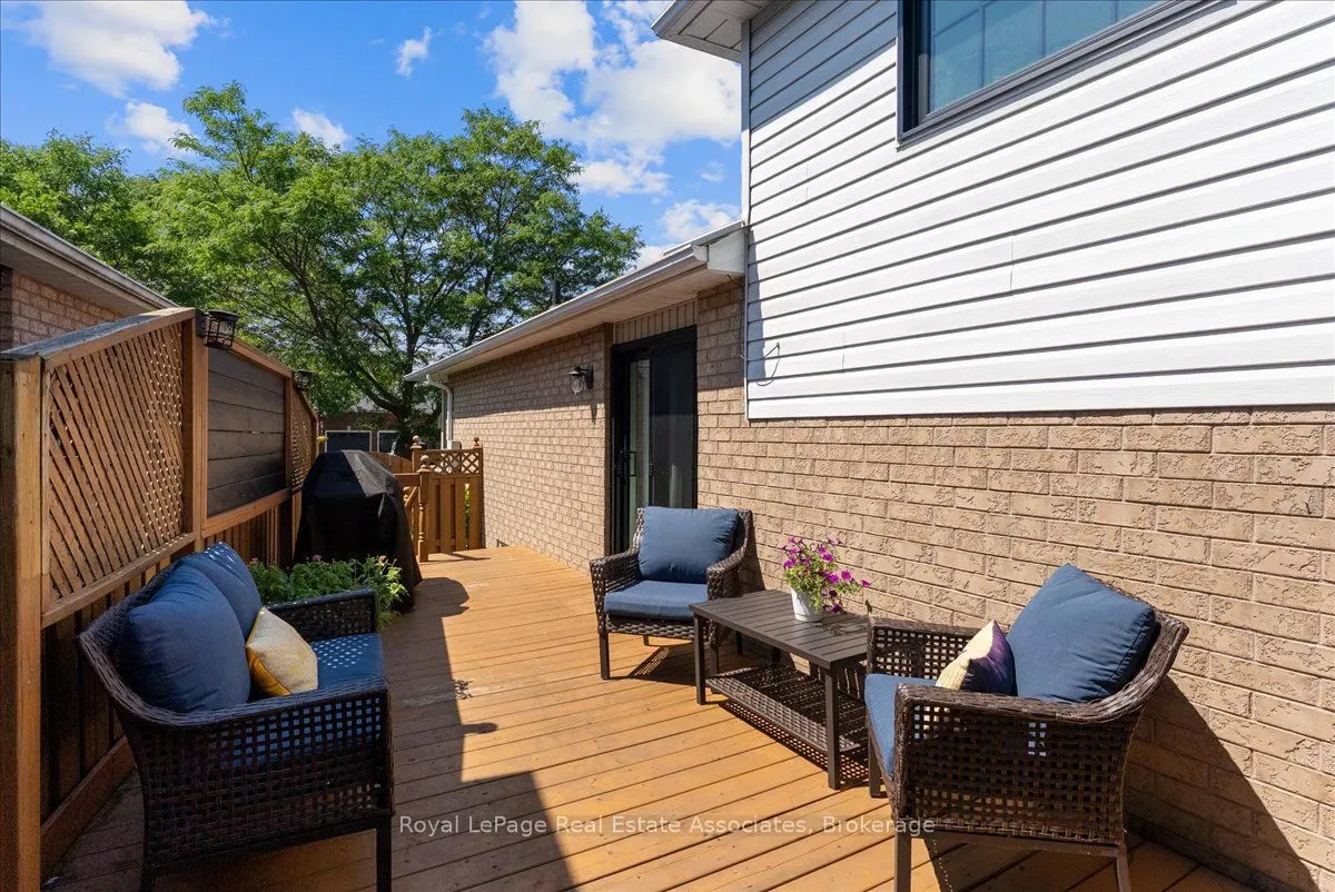 1464 Trowbridge Drive
