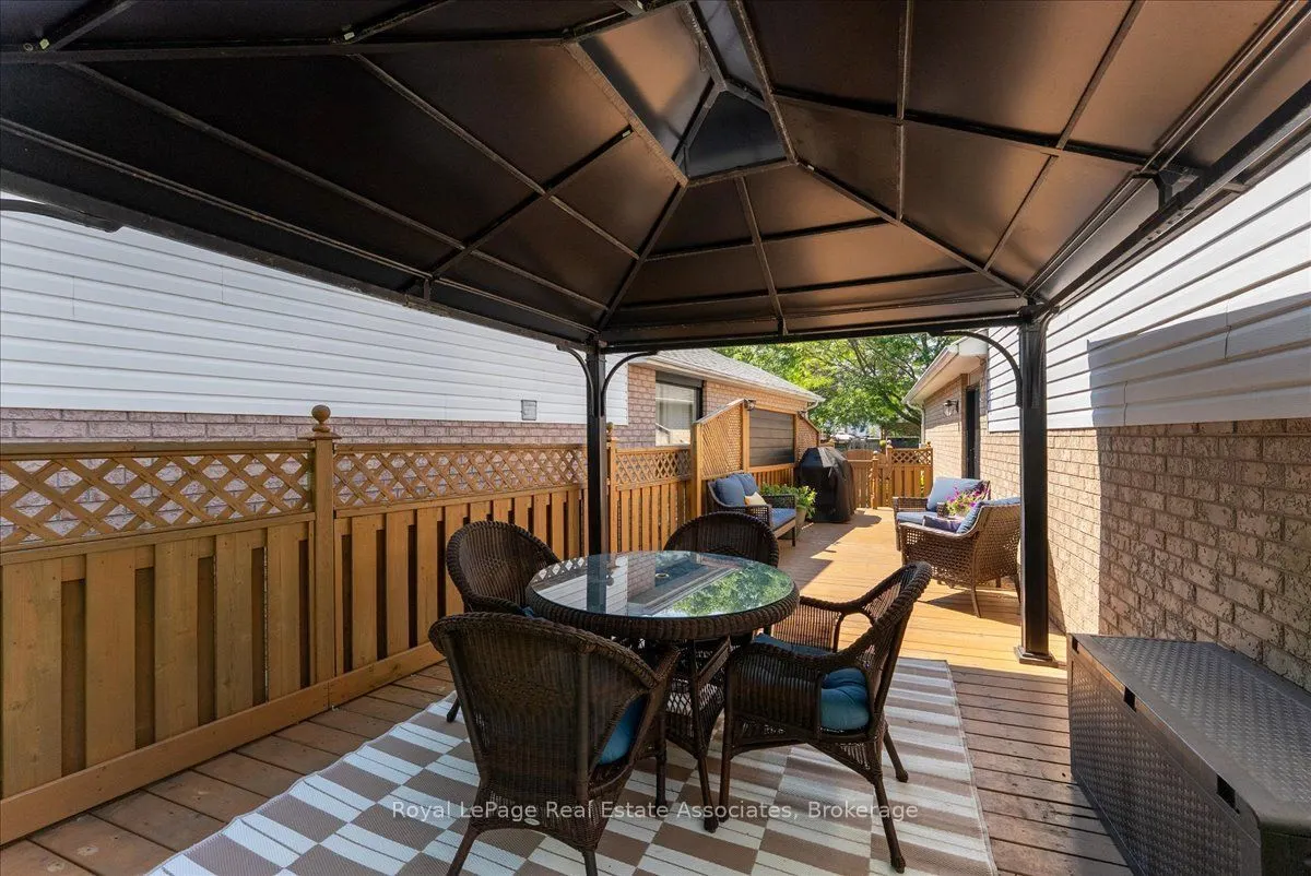 1464 Trowbridge Drive