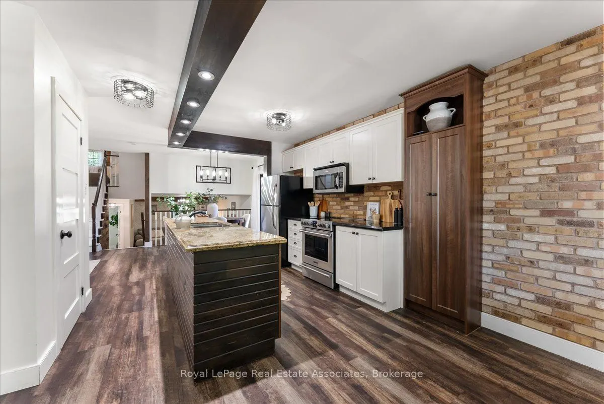 1464 Trowbridge Drive