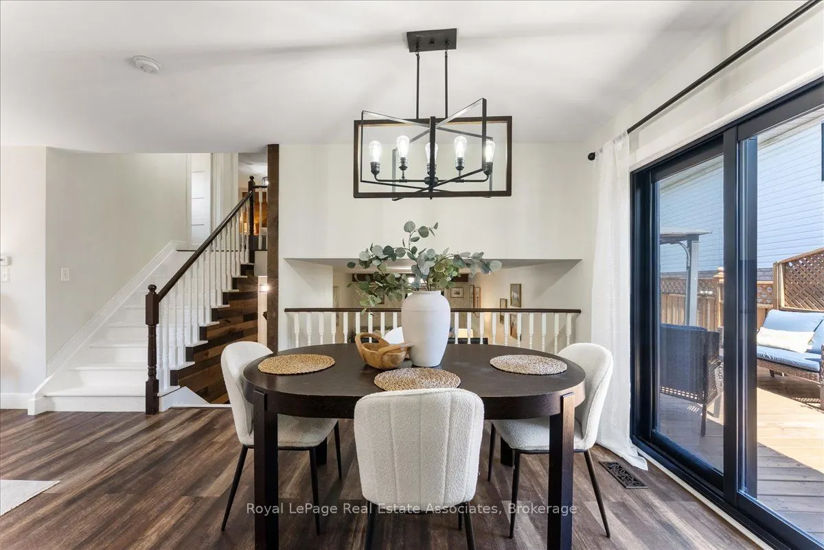 1464 Trowbridge Drive