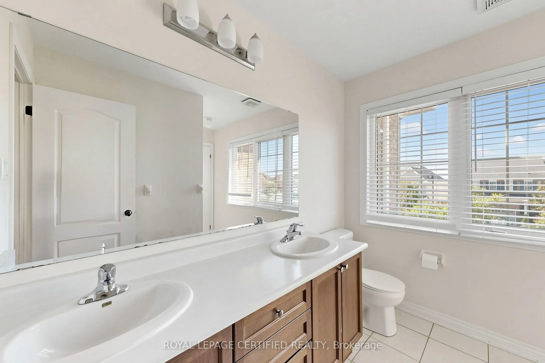 1428 Woodstream Avenue