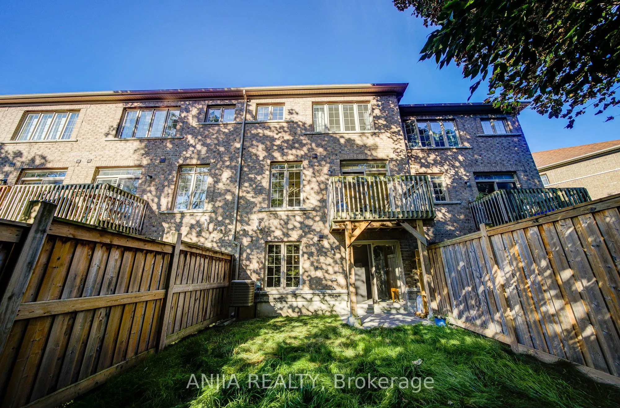 33 Aldridge Lane