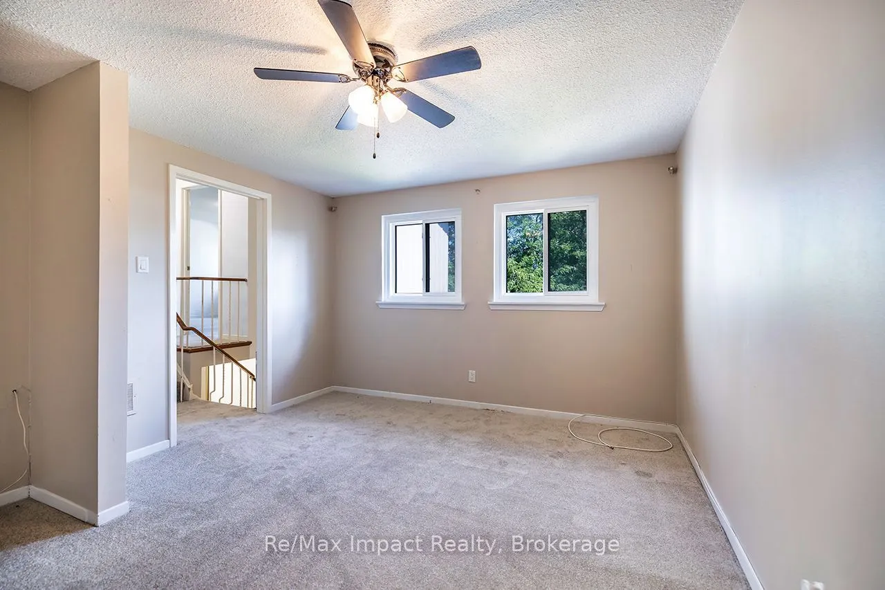 25 Tompkins Lane #25