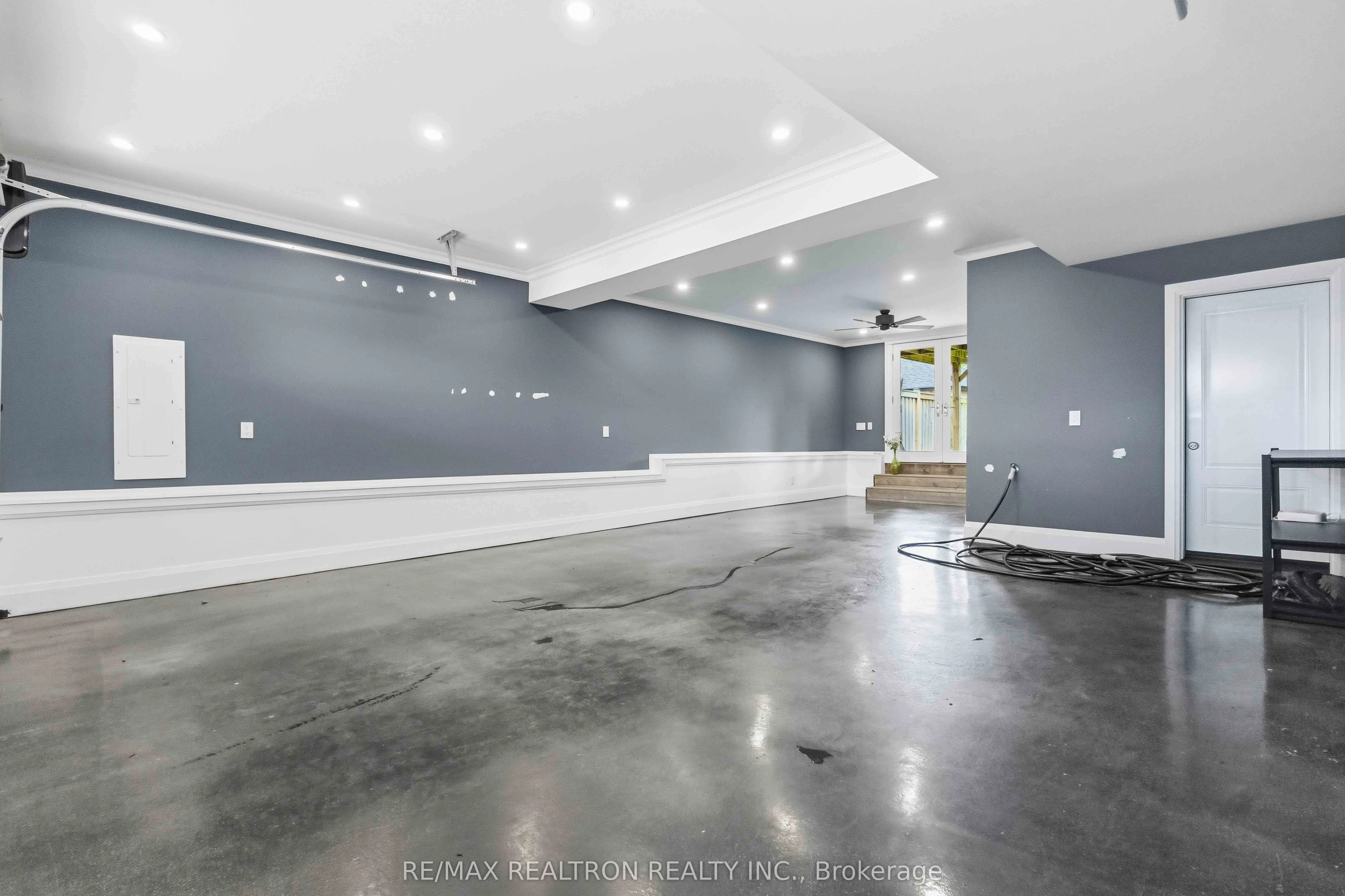 809 Fairview Avenue
