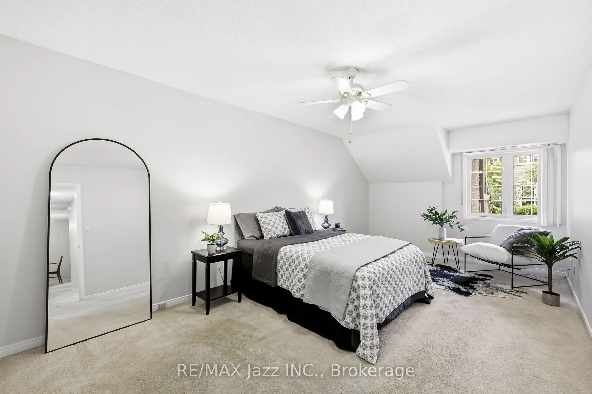 1995 Royal Road #115