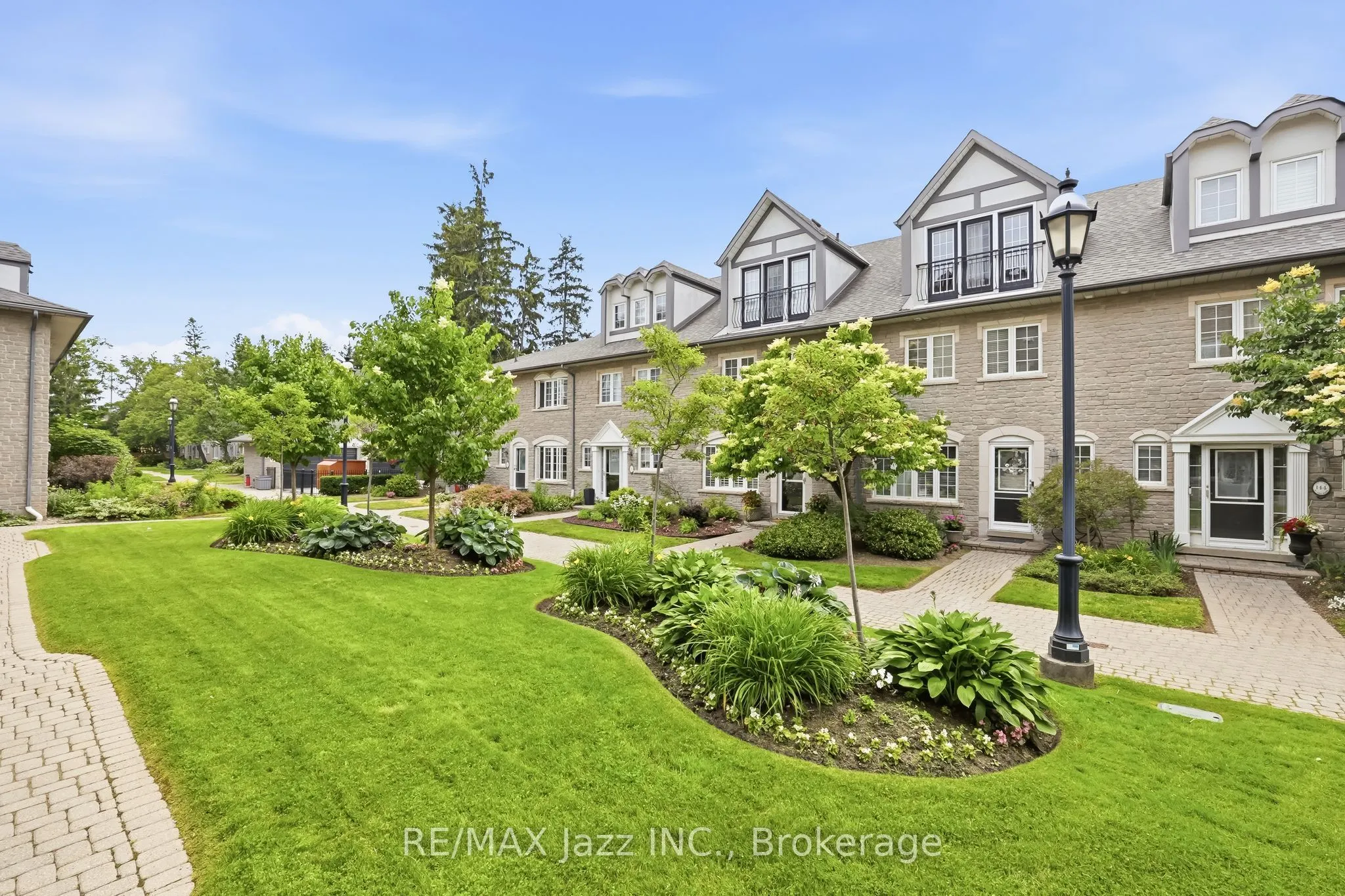 1995 Royal Road #115