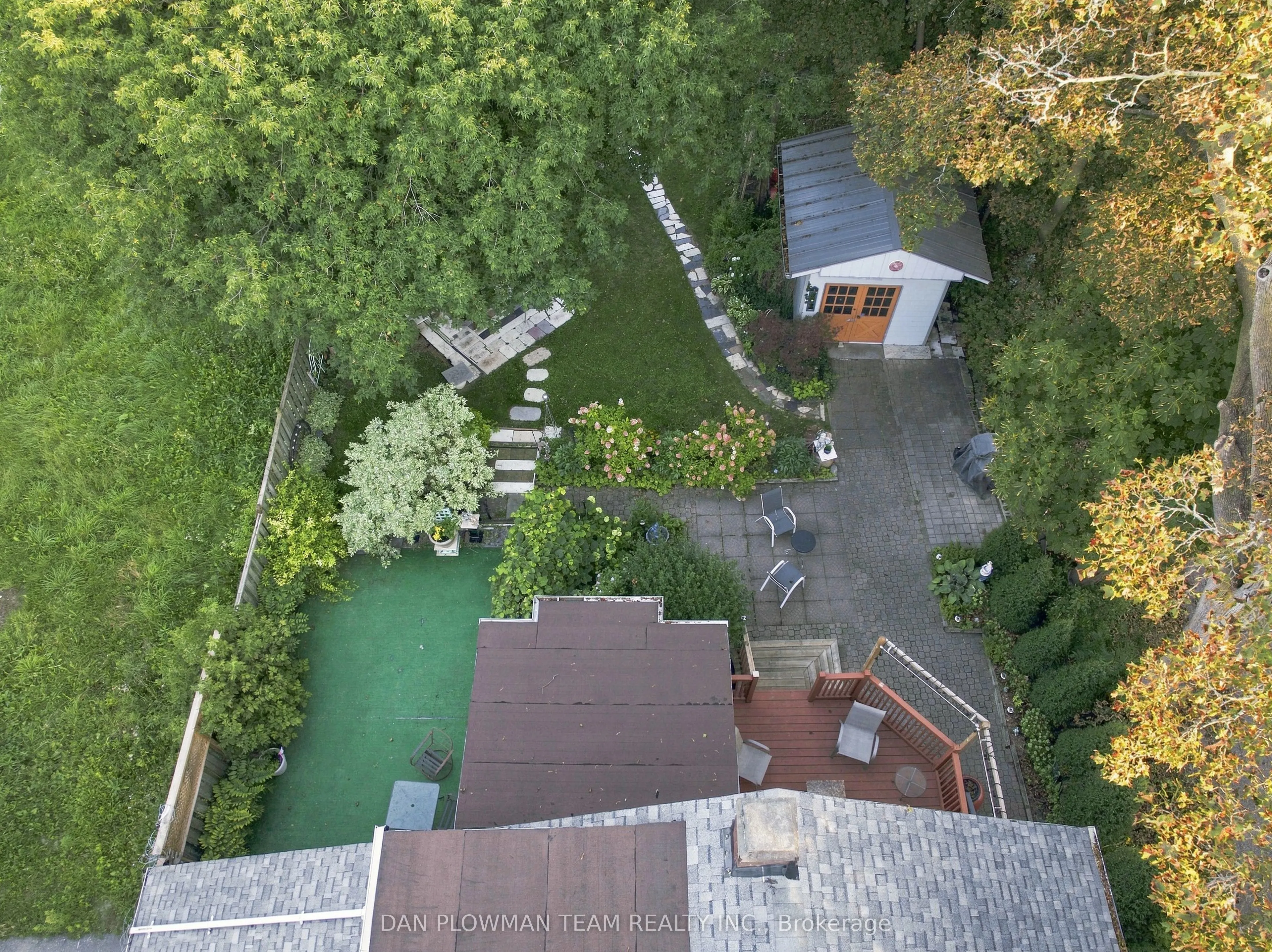519 Kingston Road W