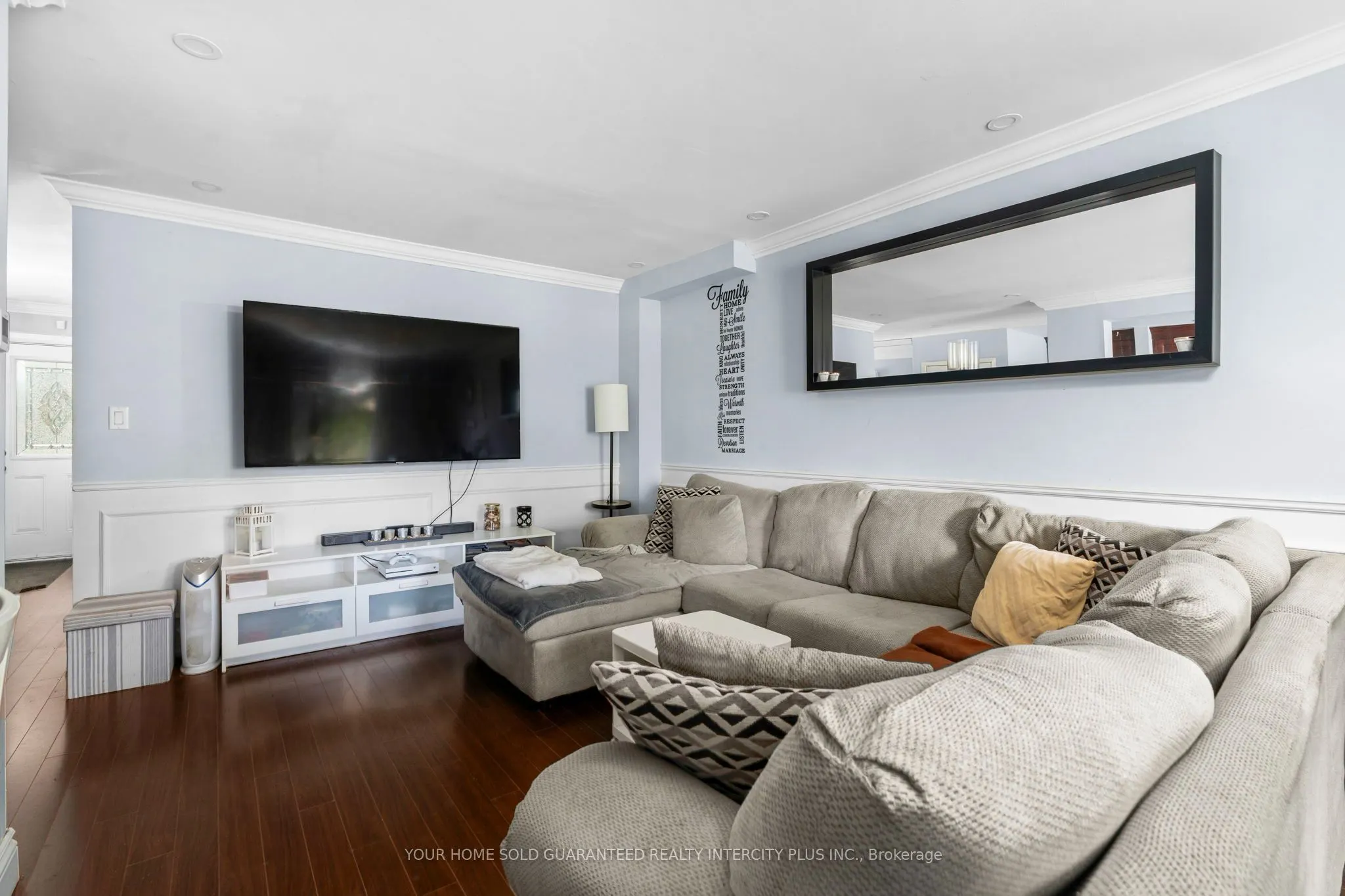 531 Dorchester Drive