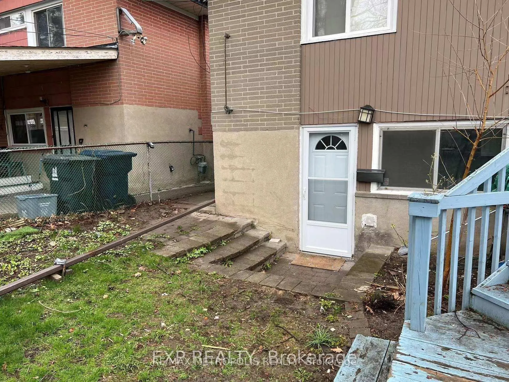6 Mid Pines Road #Bsmt
