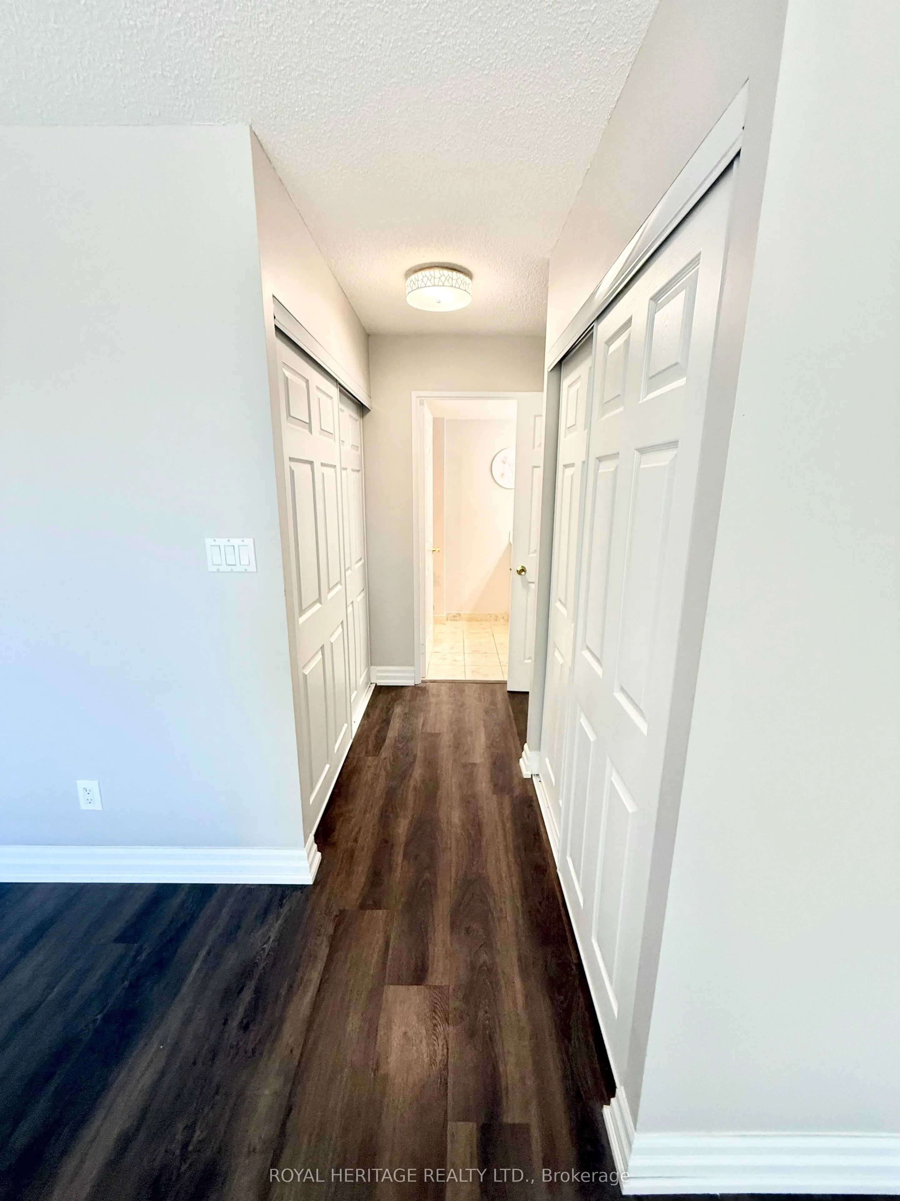 20 guildwood Parkway #207