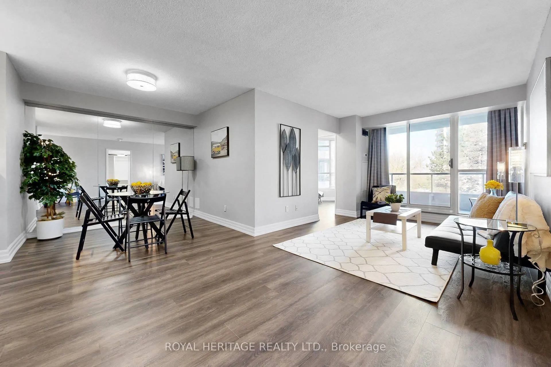 20 guildwood Parkway #207