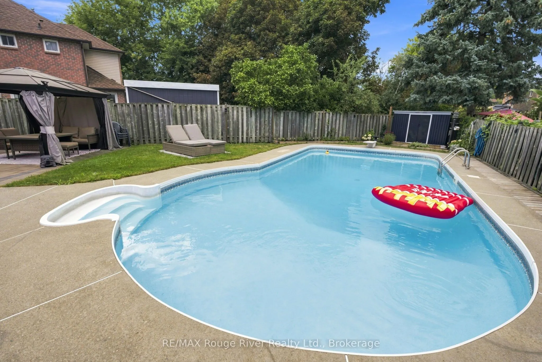 49 Fisher Crescent