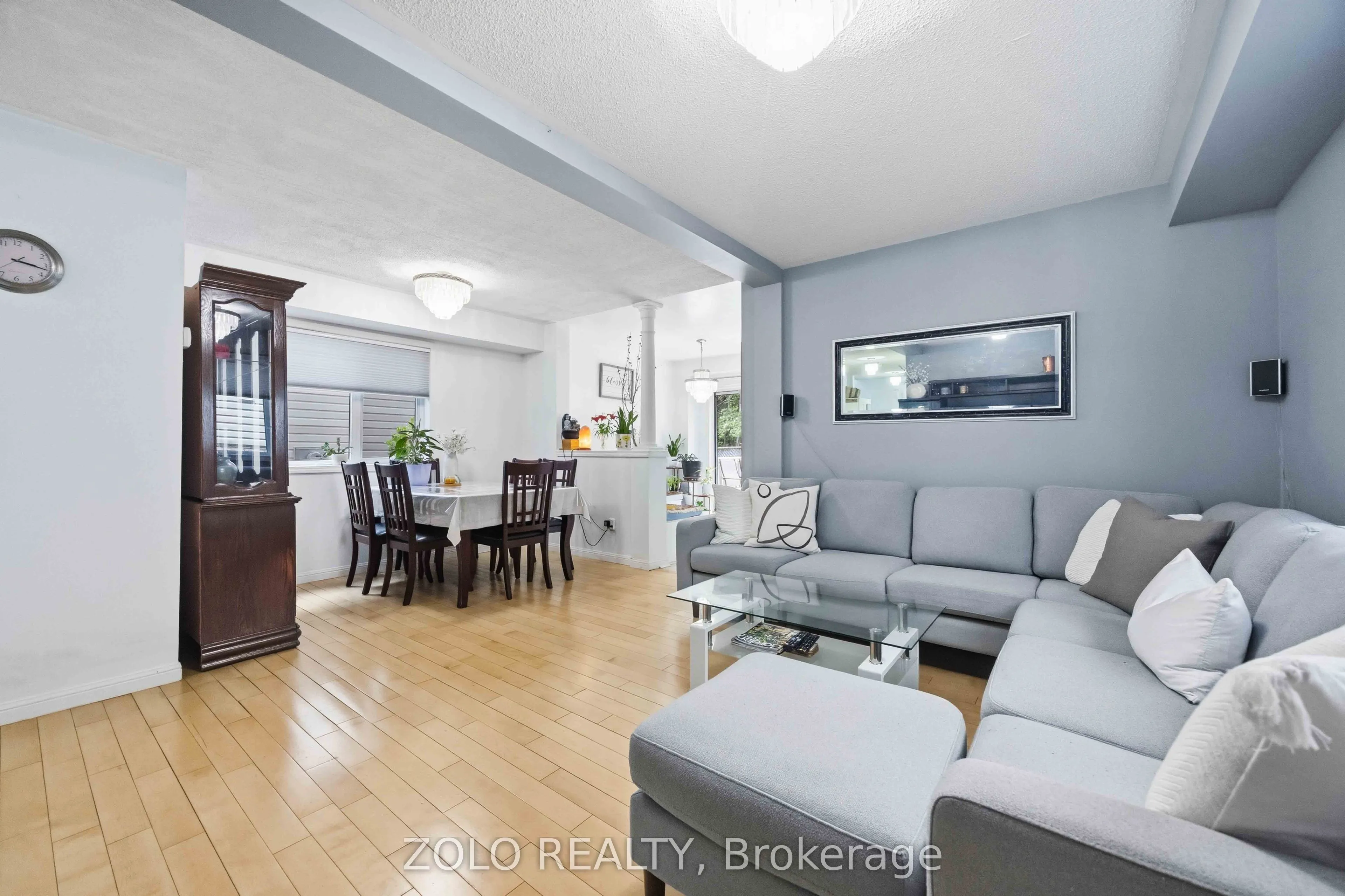 82 Piperbrook Crescent
