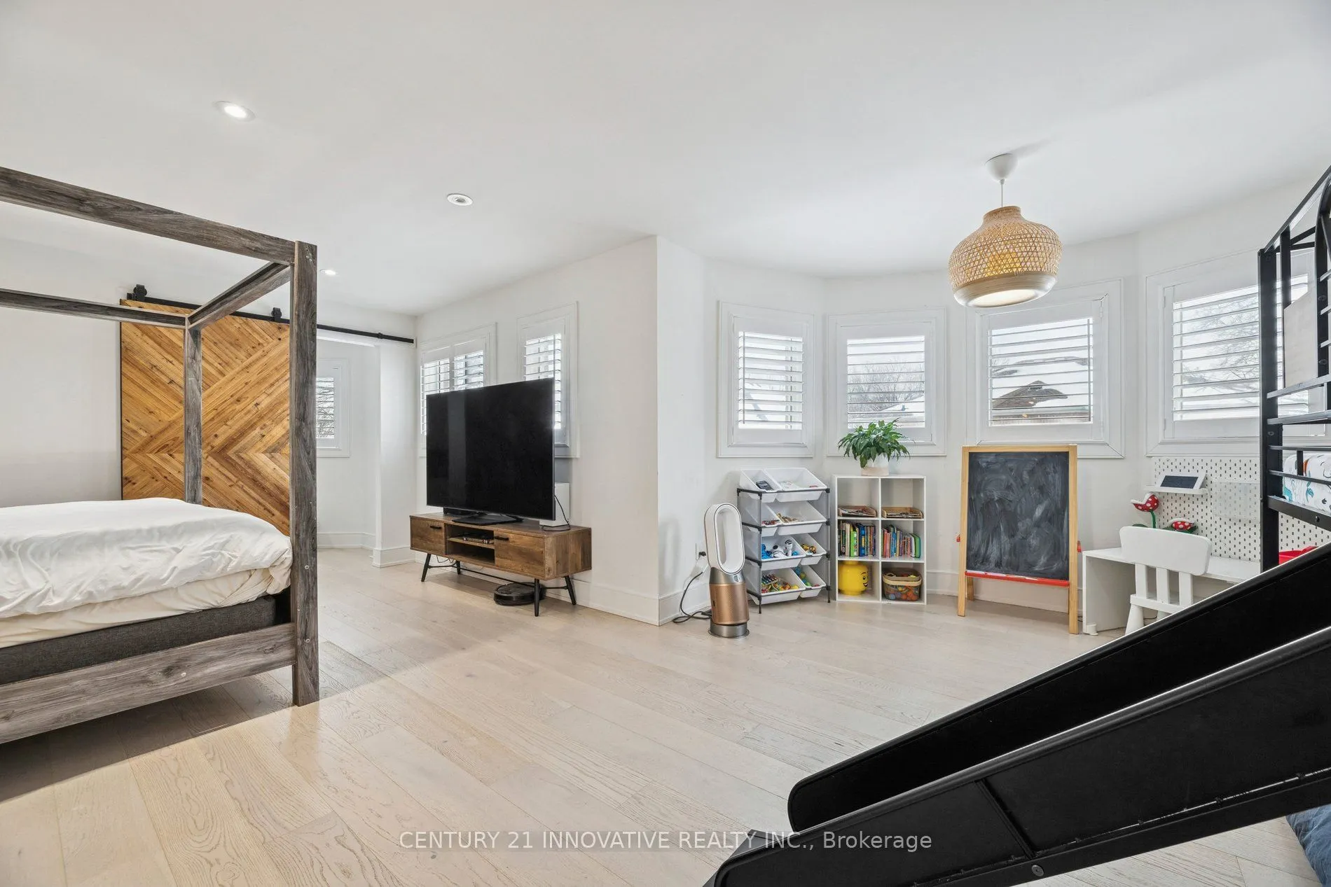 6 Devonridge Crescent