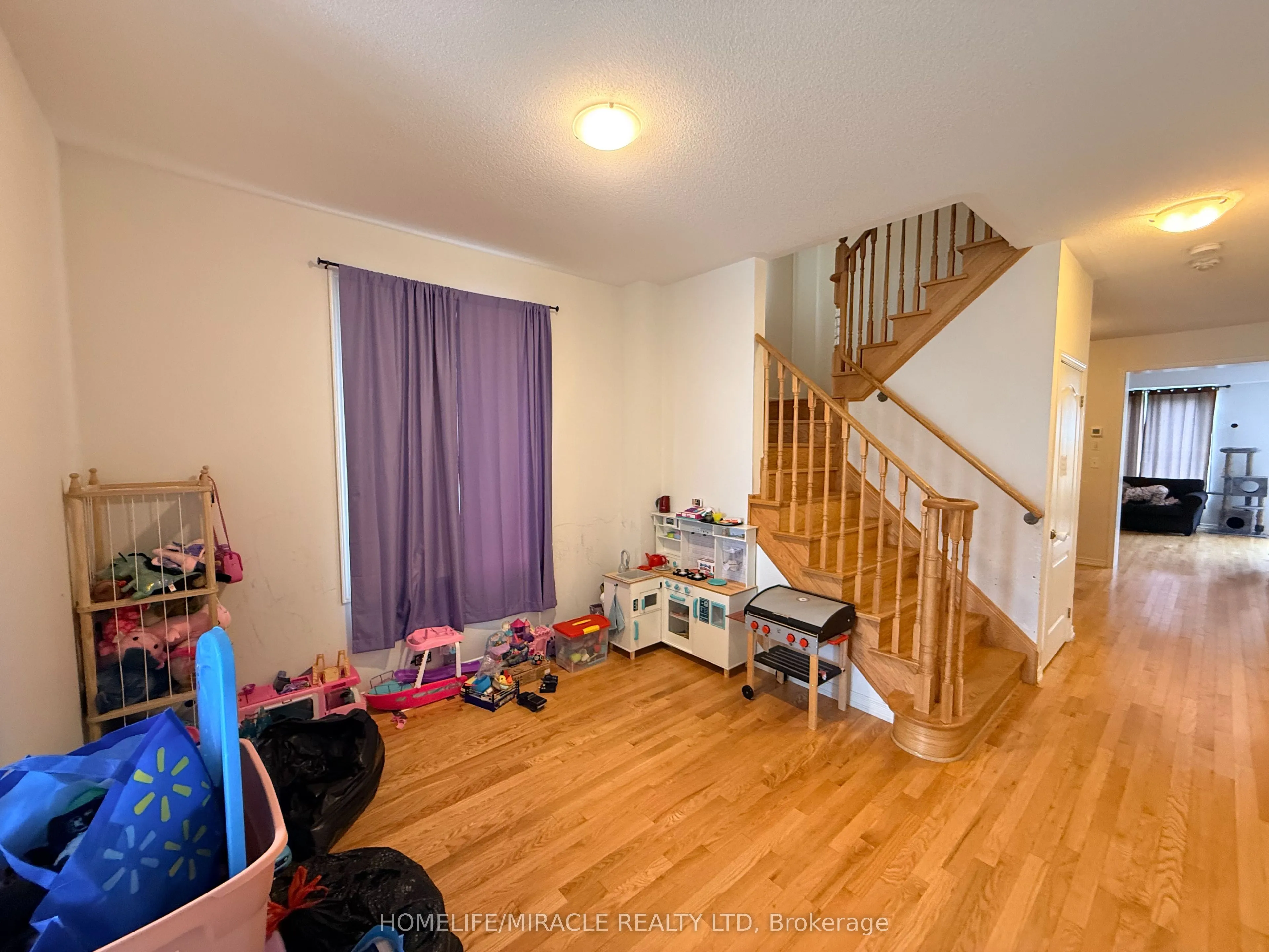 534 Windfields Farm Drive W