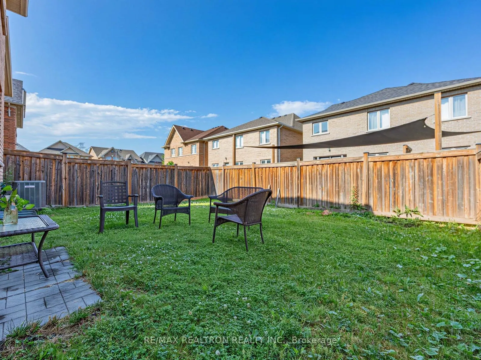 2571 Kentucky Derby Way