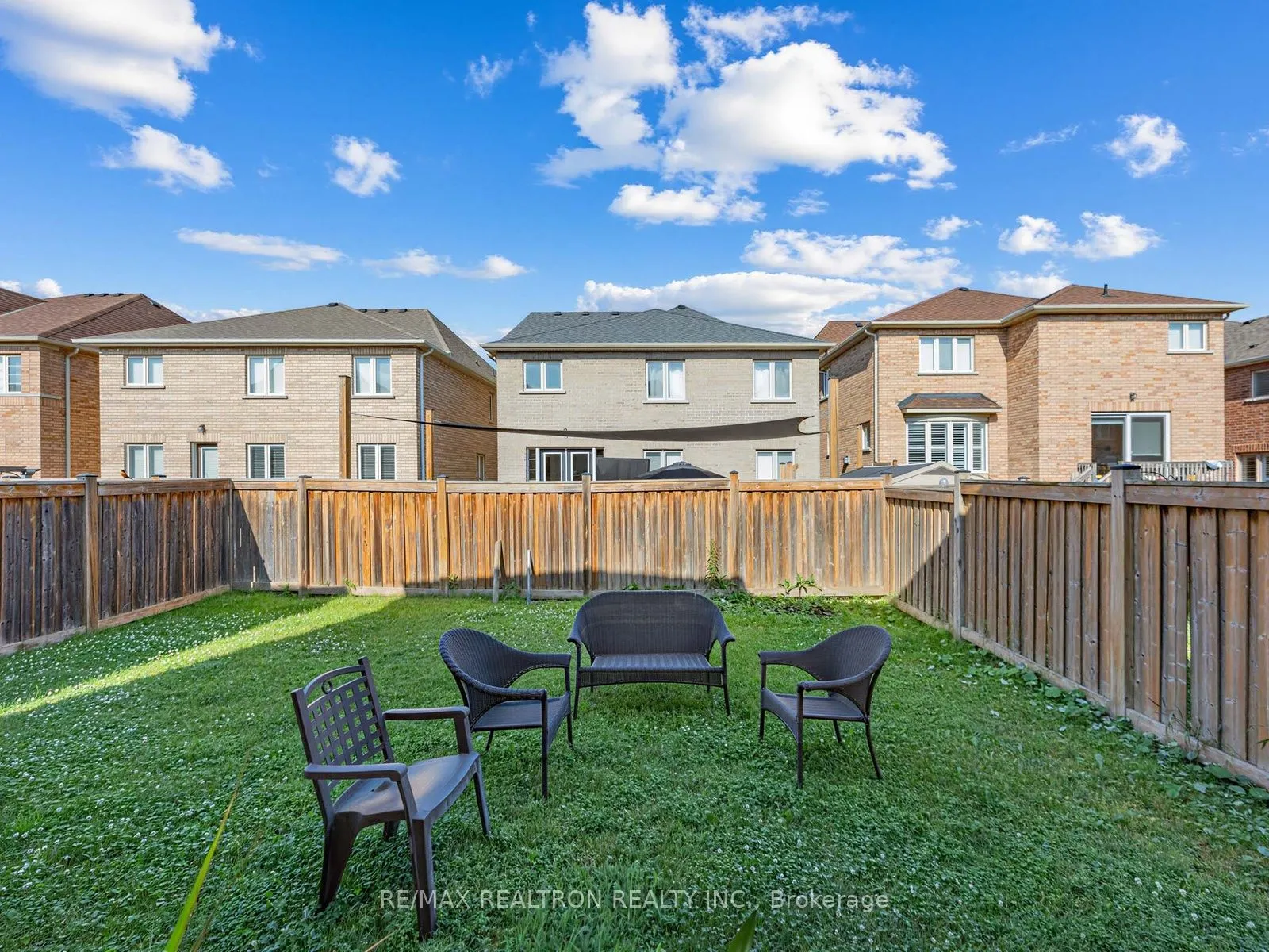 2571 Kentucky Derby Way