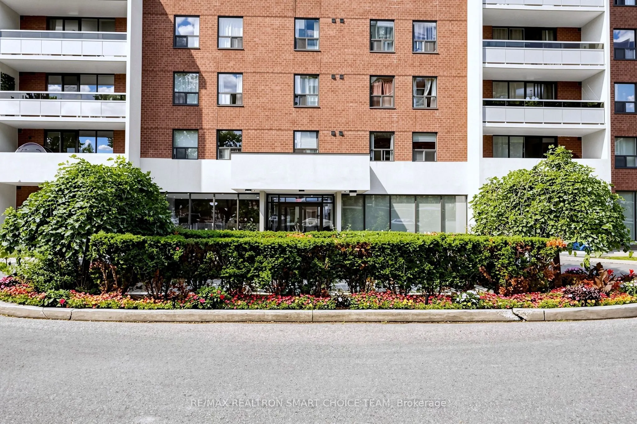 1250 Bridletowne Circle #907